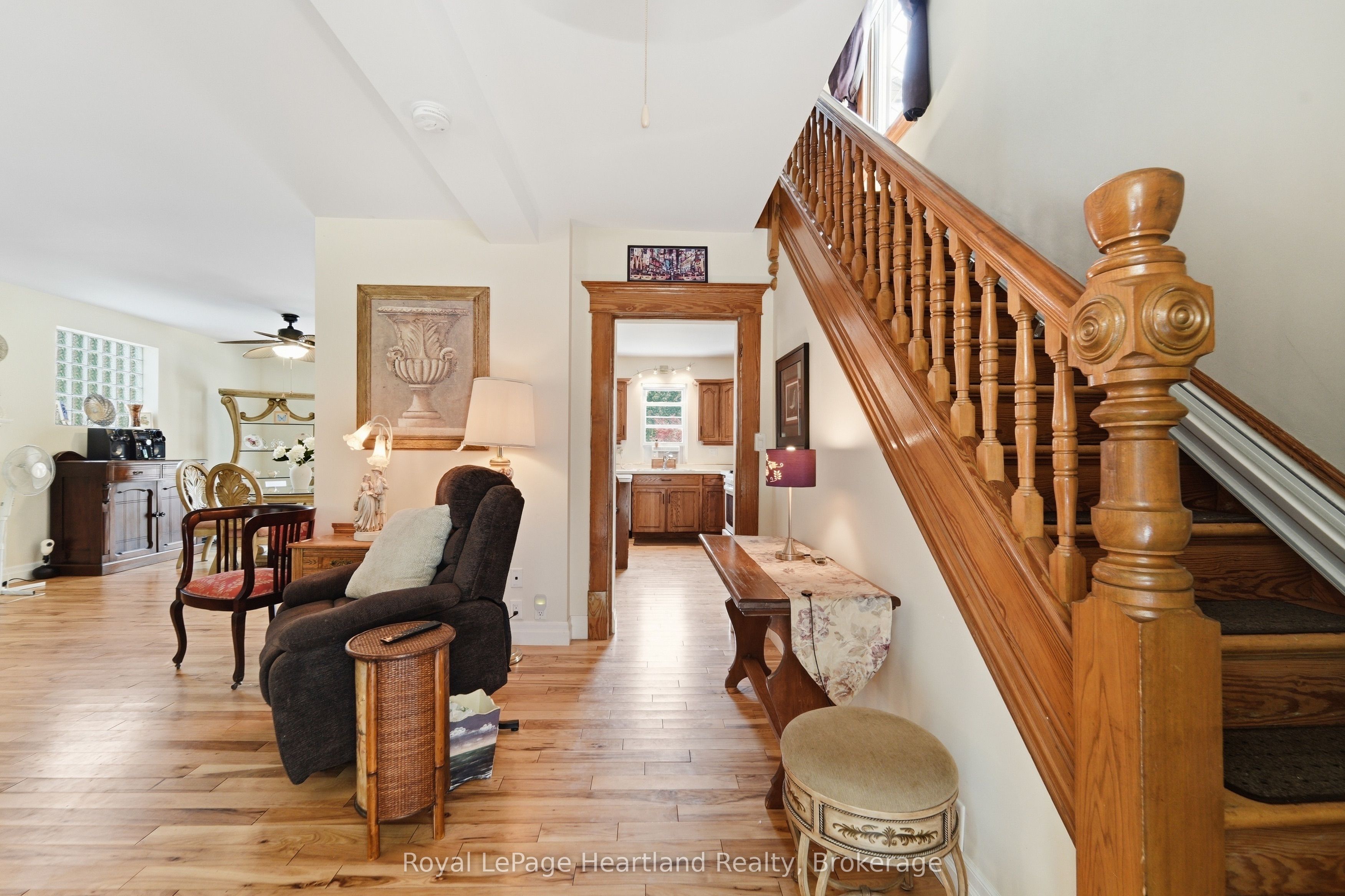 187 CAMERON Street, Goderich, ON N7A 3K9 photo 5