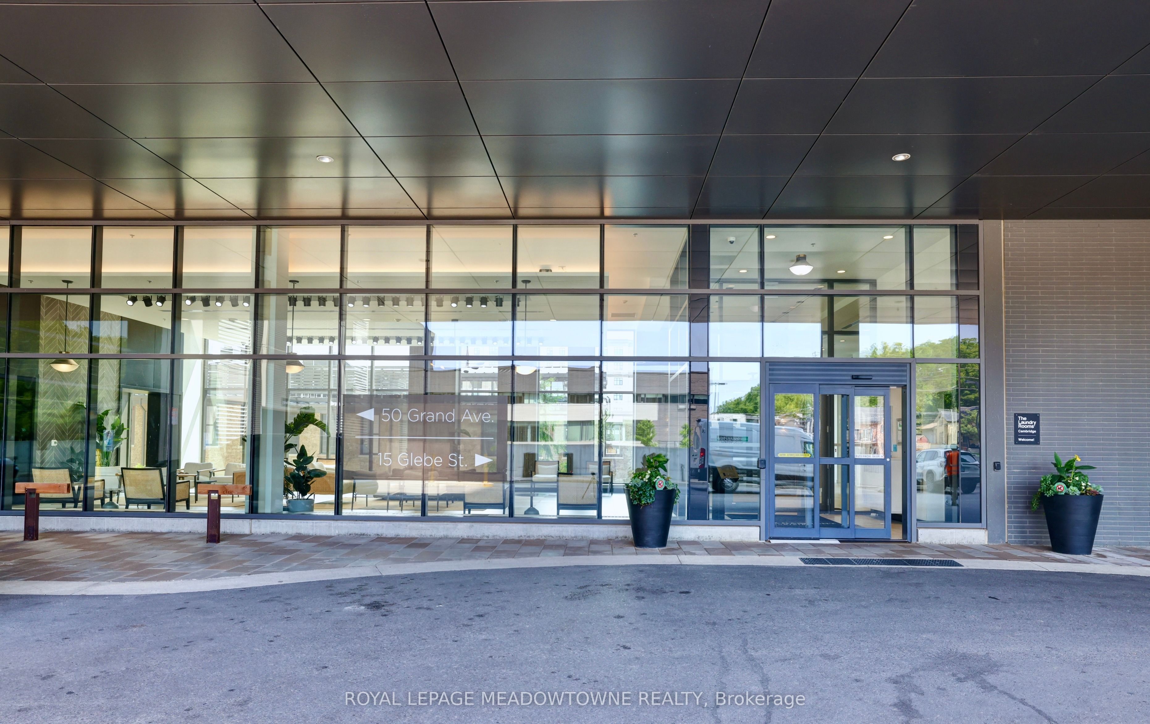 15 Glebe Street 1304, Cambridge, ON N1S 0C3 photo 2