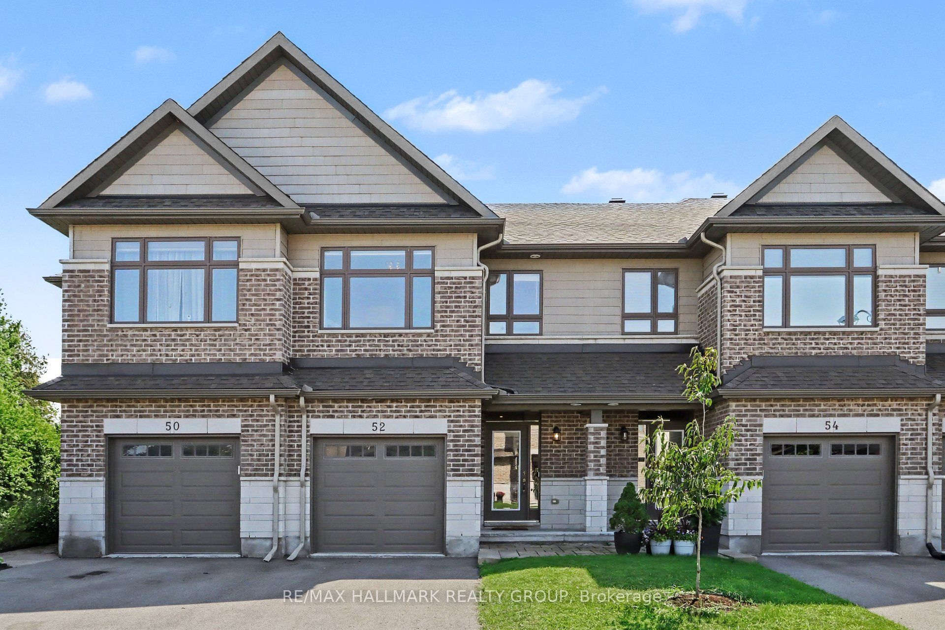 52 Porter Street, Stittsville - Munster - Richmond, ON K2S 2L9 photo 2