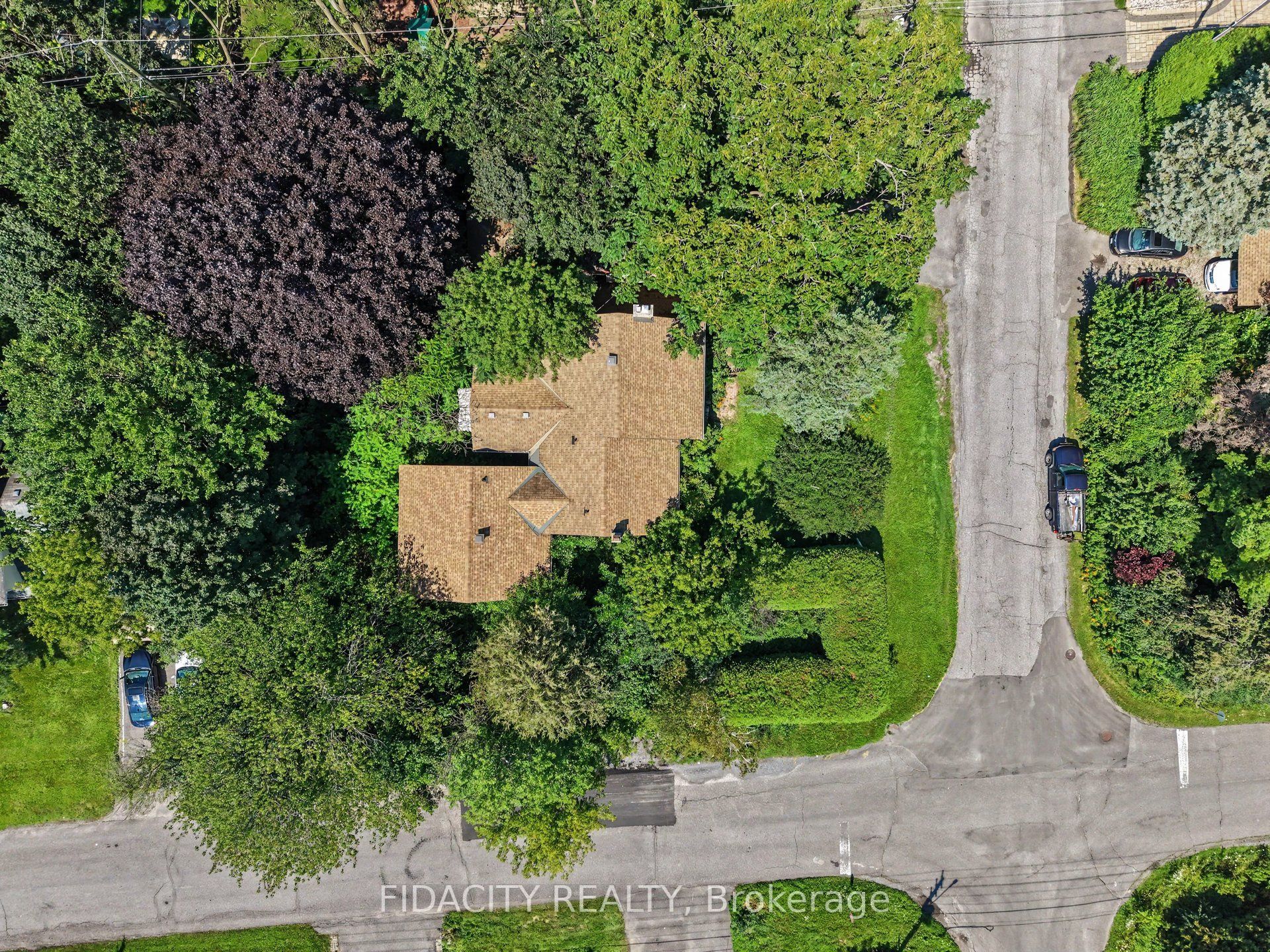 6 Malcolm Place, Meadowlands - Crestview and Area, ON K2G 1P4 photo 2