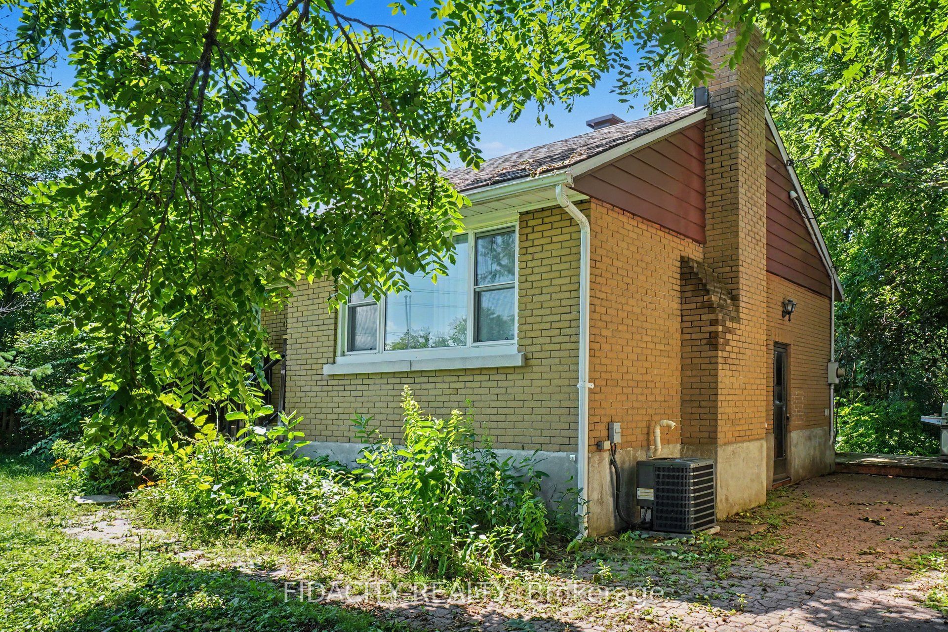 6 Malcolm Place, Meadowlands - Crestview and Area, ON K2G 1P4 photo 4