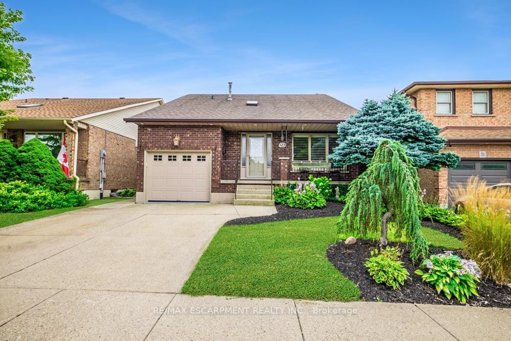 49 Branthaven Drive, Hamilton, ON L8J 2M2 photo 2
