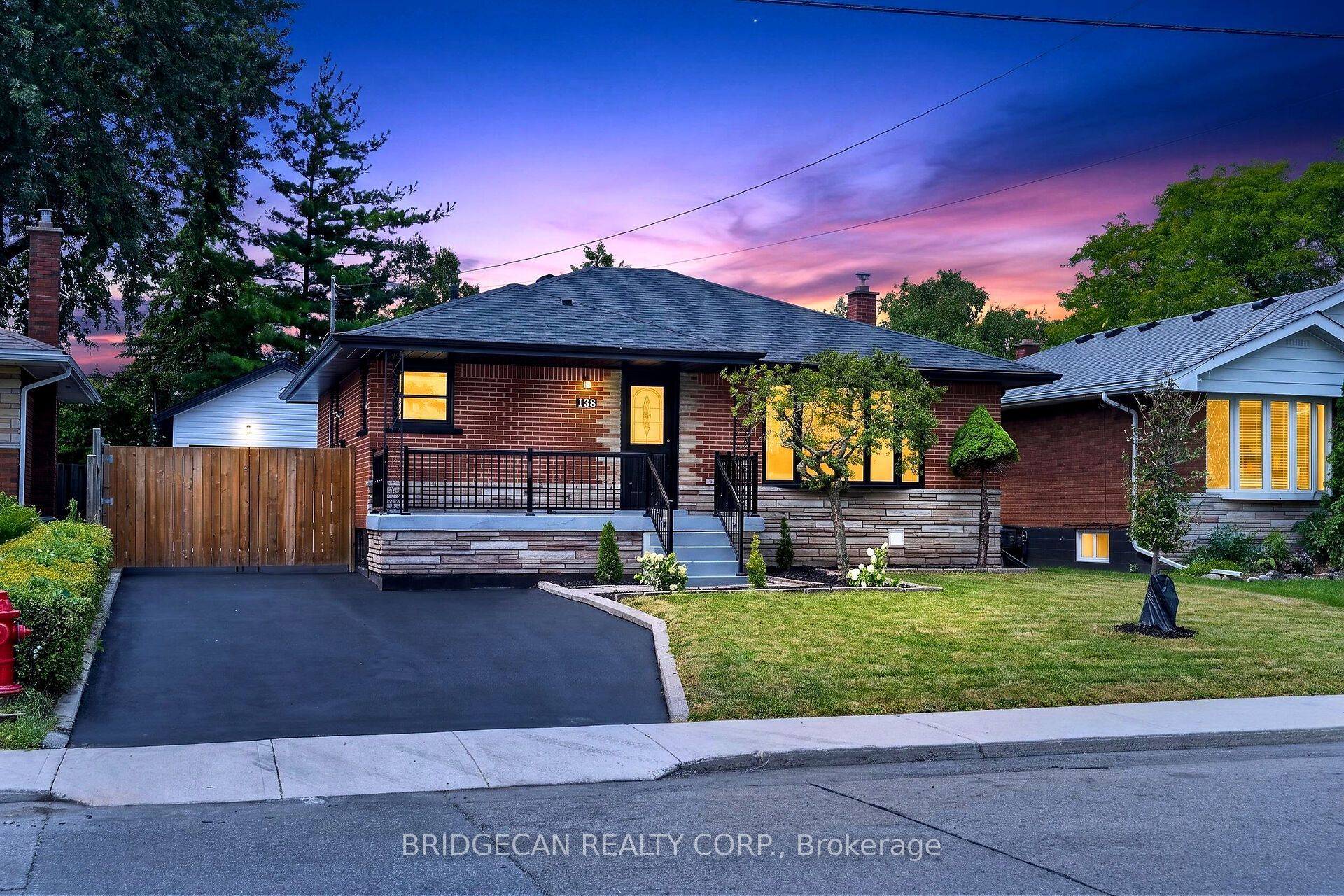 138 Rendell Boulevard, Hamilton, ON L8T 3P6