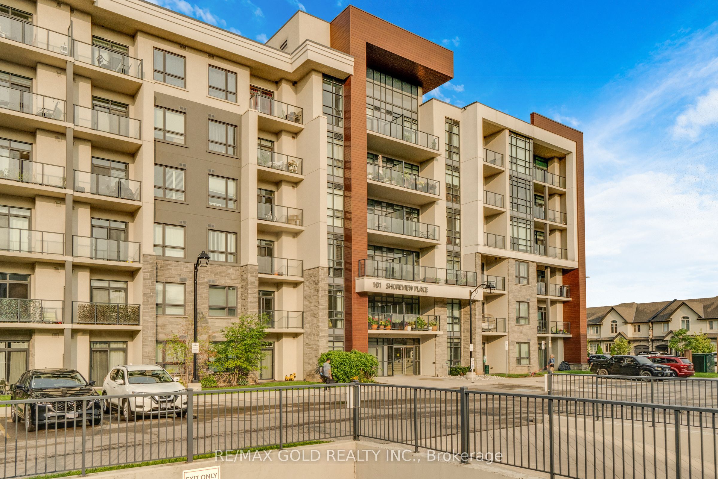 101 Shoreview Place 502, Hamilton, ON L8E 0K2 photo 3