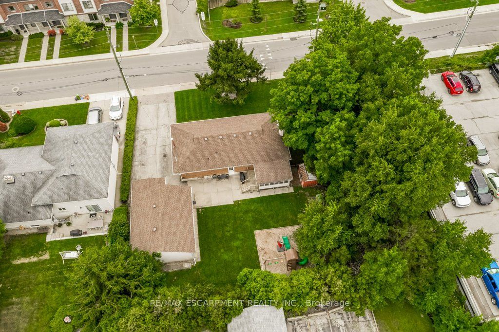 56 Barton Street, Hamilton, ON L0R 2H0 photo 3