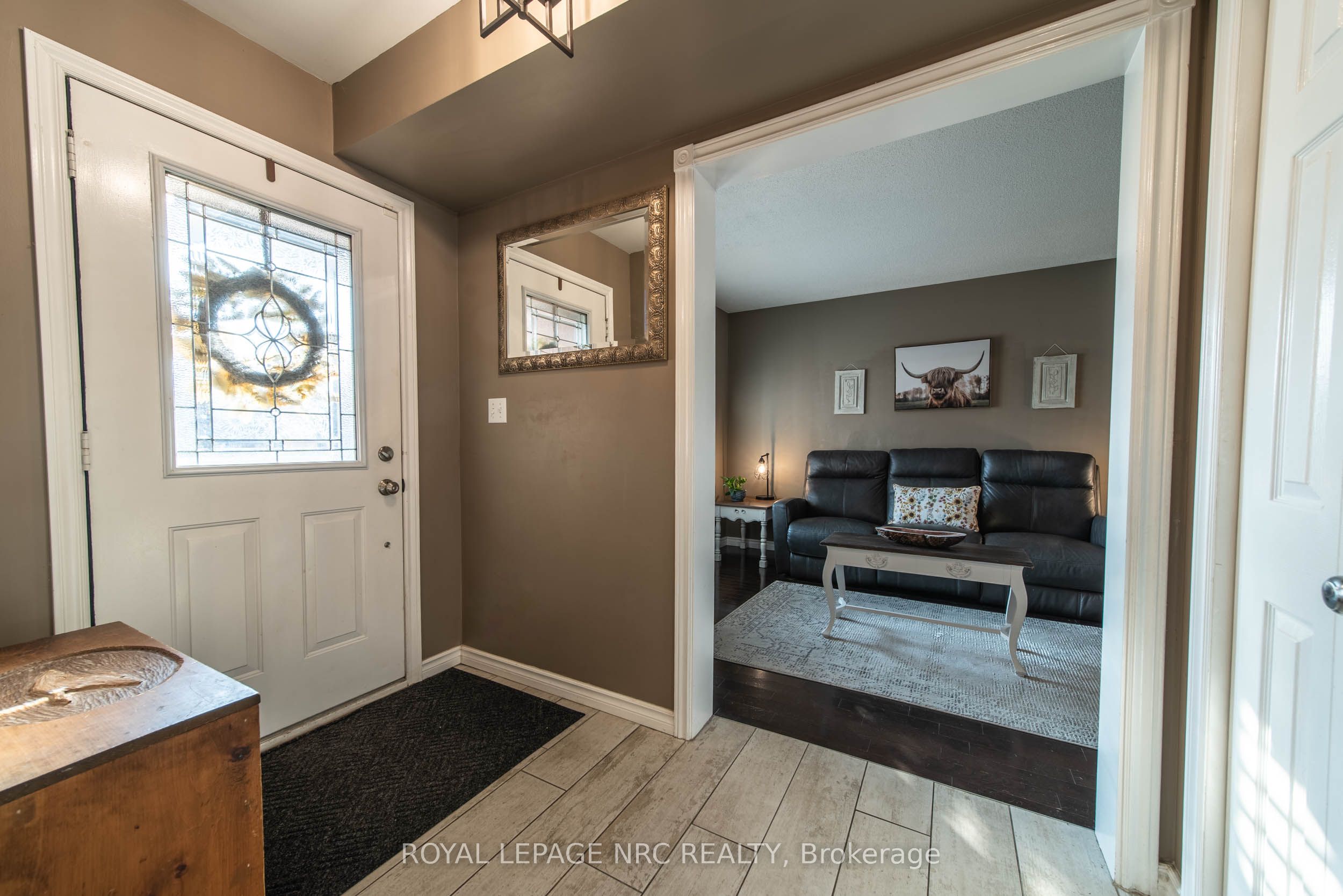 5830 Aspen Court, Niagara Falls, ON L2G 7V3 photo 2