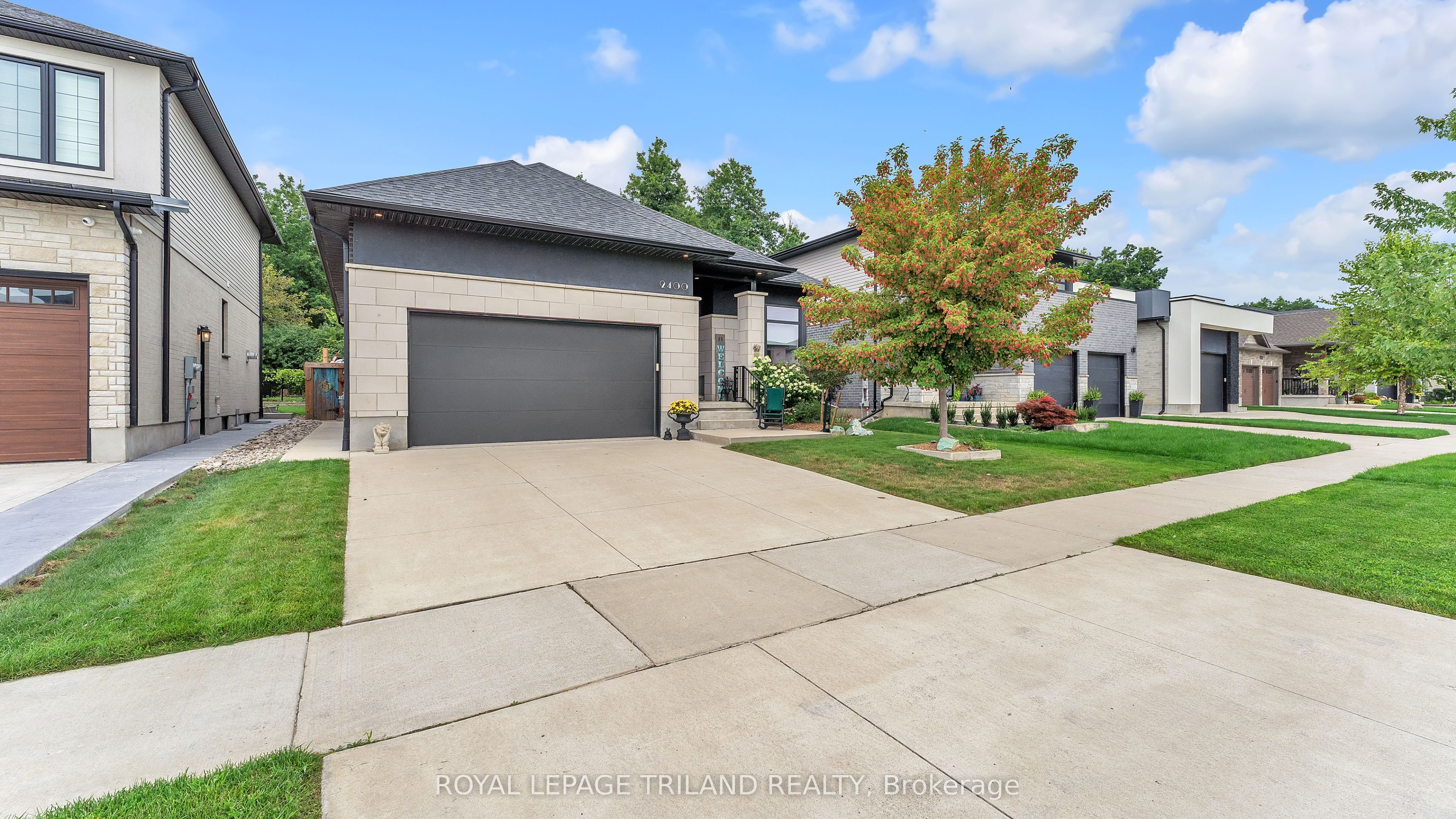 2400 Red Thorne Avenue, London South, ON N6P 0E6