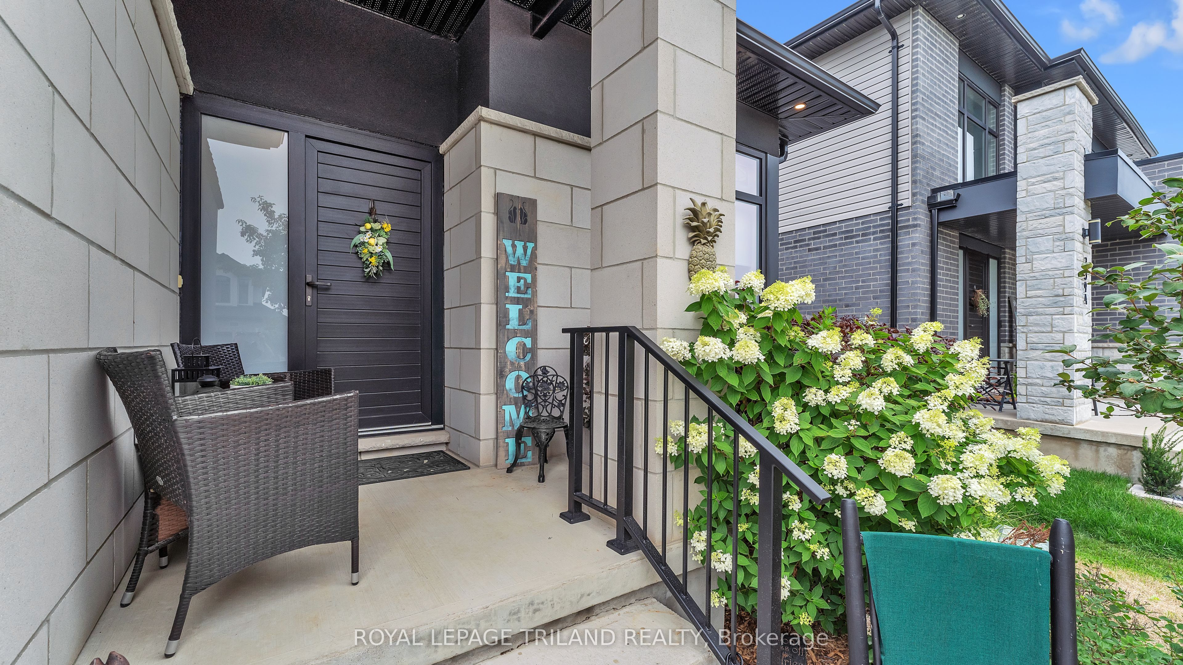 2400 Red Thorne Avenue, London South, ON N6P 0E6 photo 4