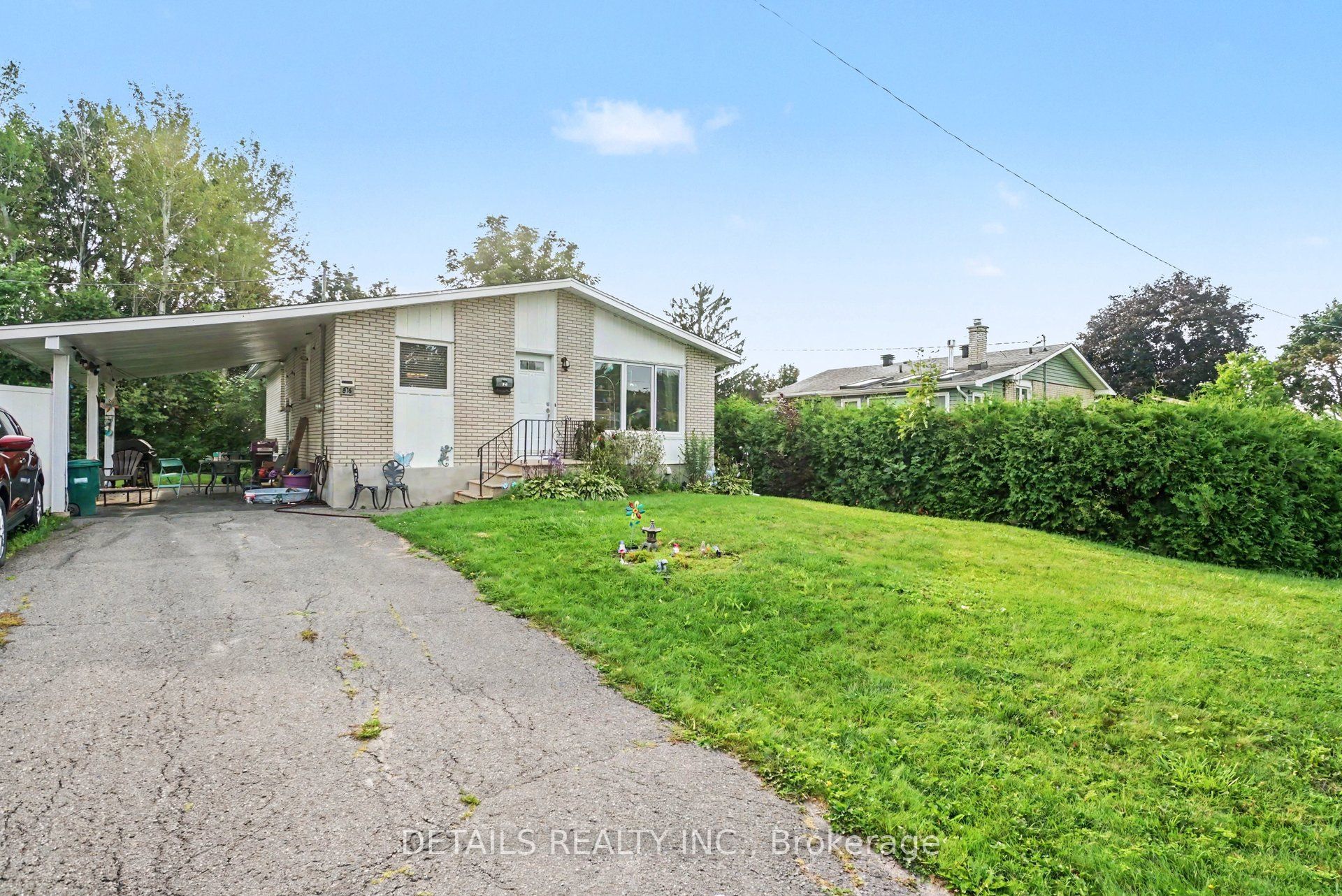 816 Willow Avenue, Orleans - Cumberland and Area, ON K1E 1C7 photo 2