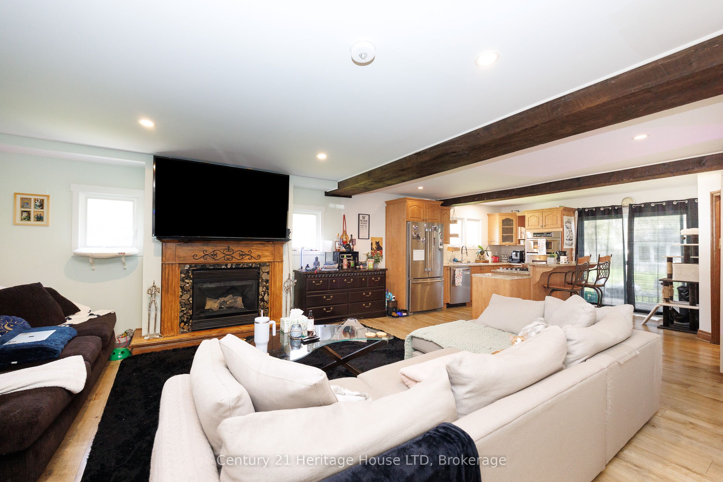 3054 Thunder Bay Road, Fort Erie, ON L0S 1N0 photo 2