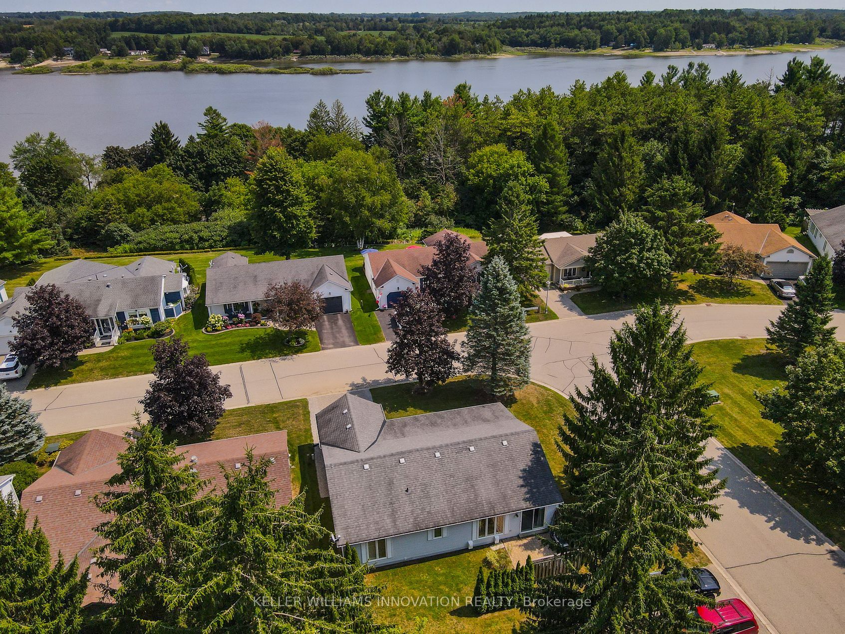 60 Pine Ridge Road, Centre Wellington, ON N0B 1J0 photo 2