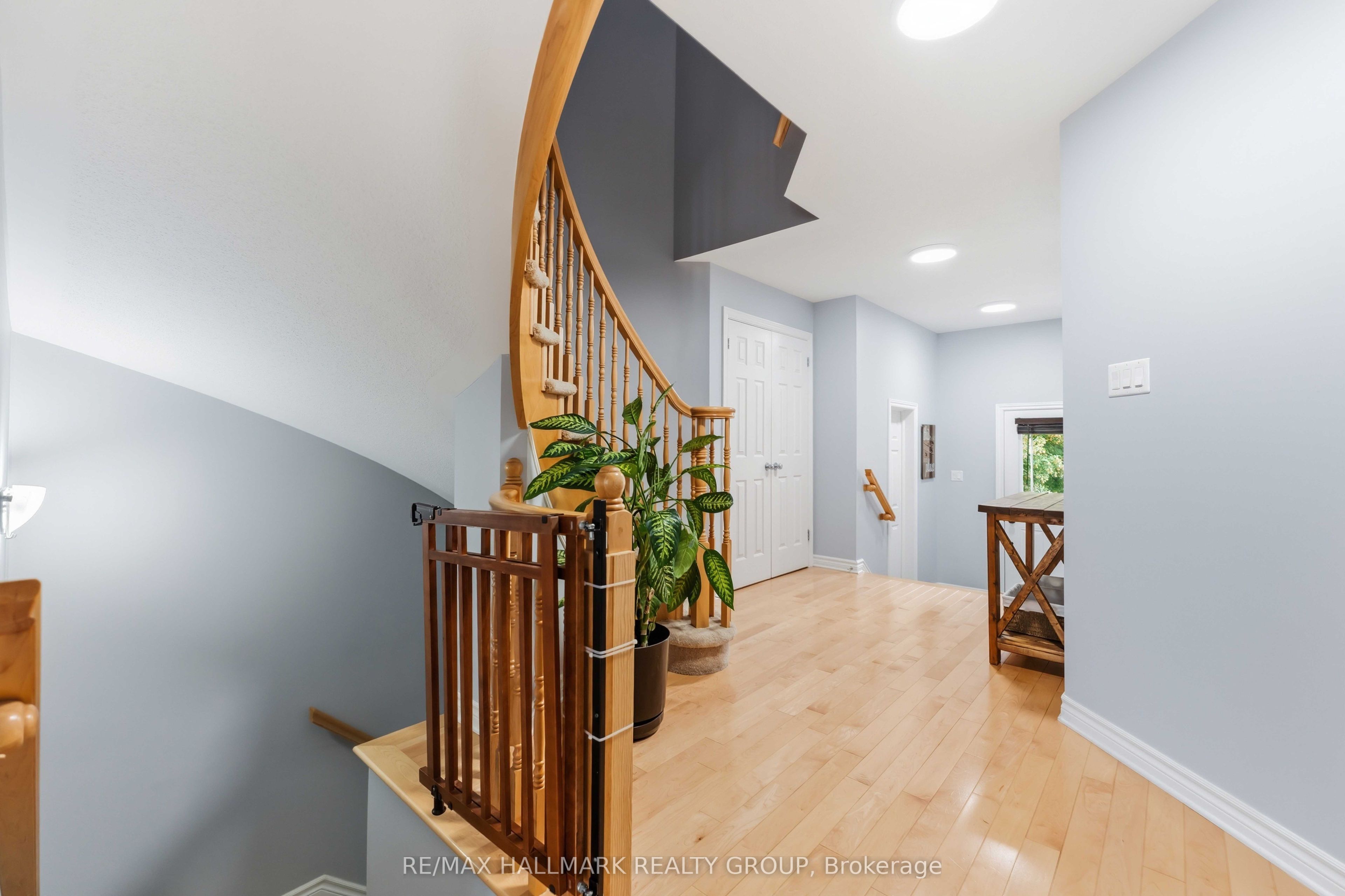 125 Montmorency Way, Orleans - Cumberland and Area, ON K4A 0J1 photo 4