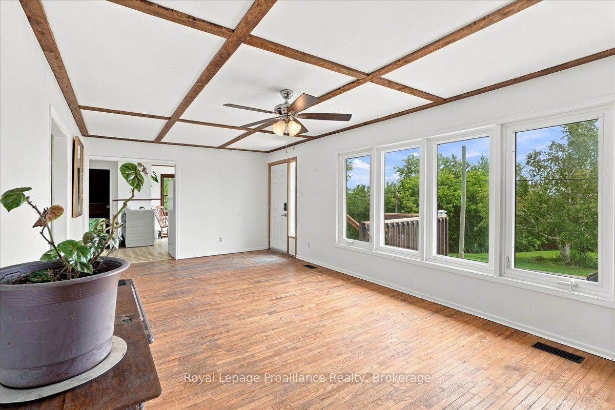 1080 Smith Street, Quinte West, ON K0K 1H0 photo 4