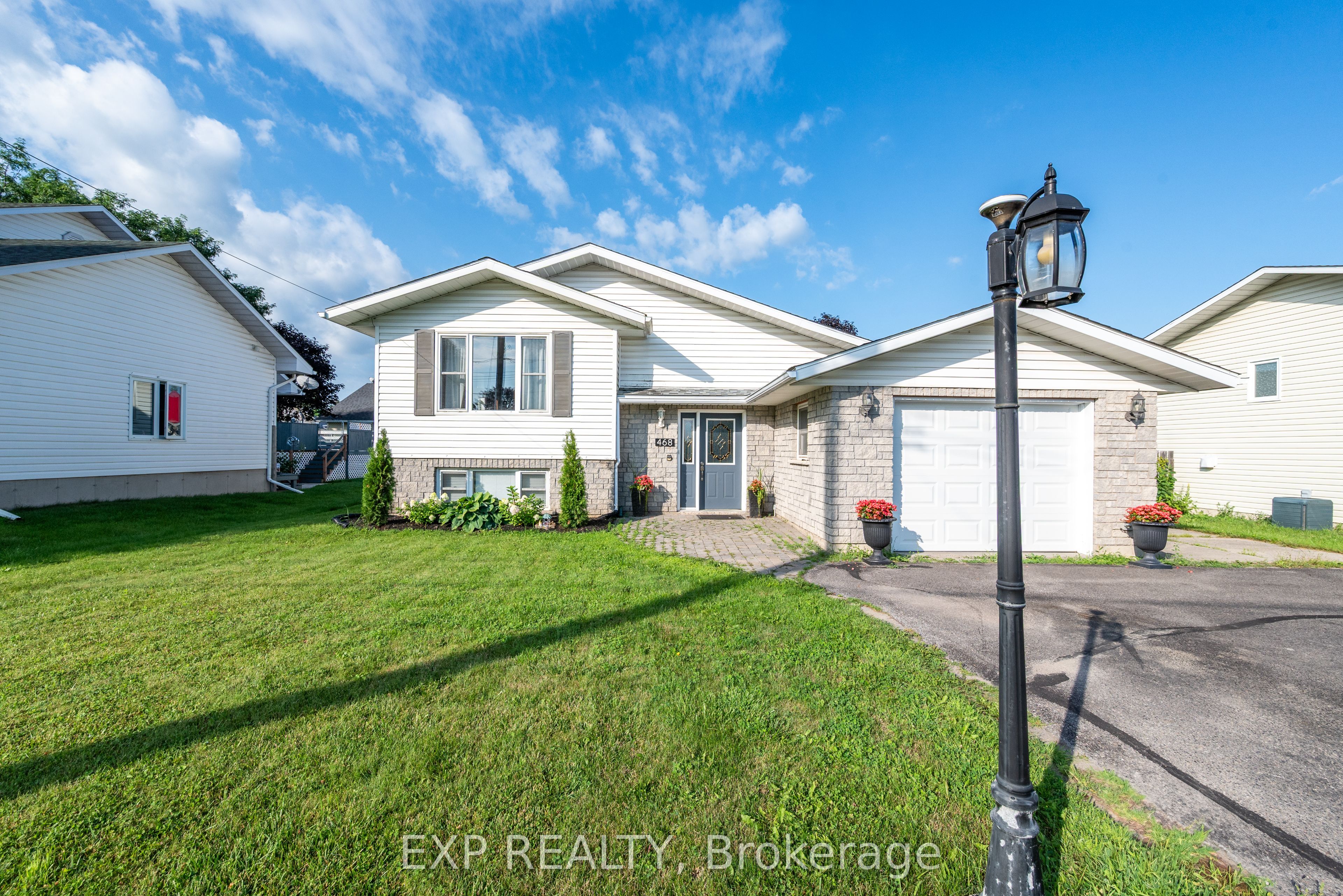 468 Gillan Road, Renfrew, ON K7V 4L3