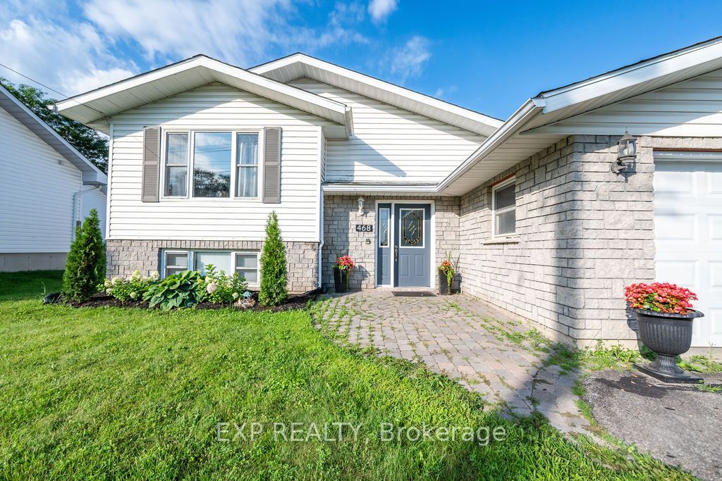 468 Gillan Road, Renfrew, ON K7V 4L3 photo 3