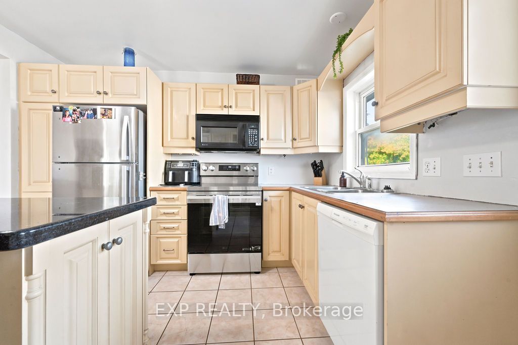468 Gillan Road, Renfrew, ON K7V 4L3 photo 4