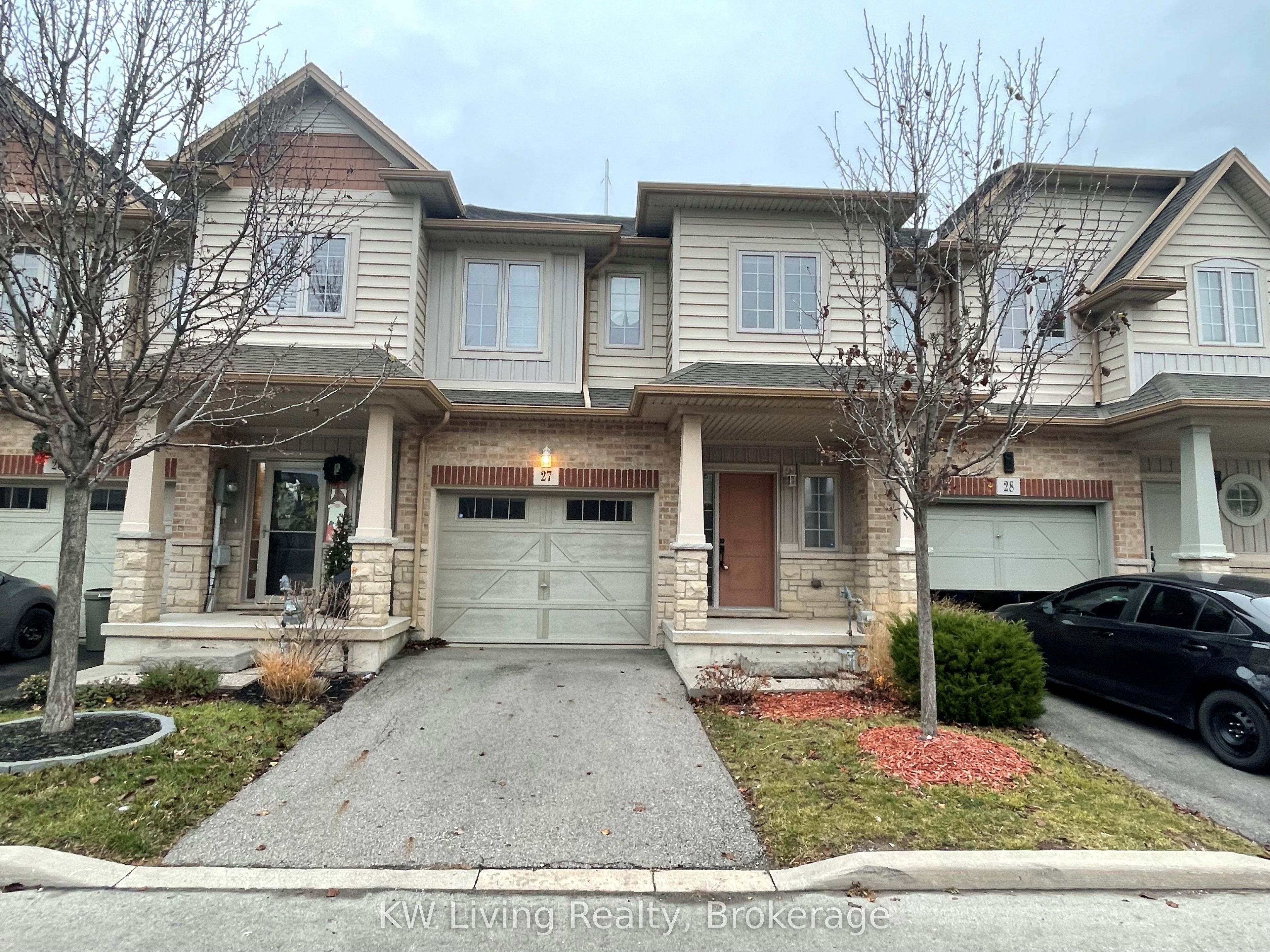 8 Lakelawn Road 27, Grimsby, ON L3M 0G1