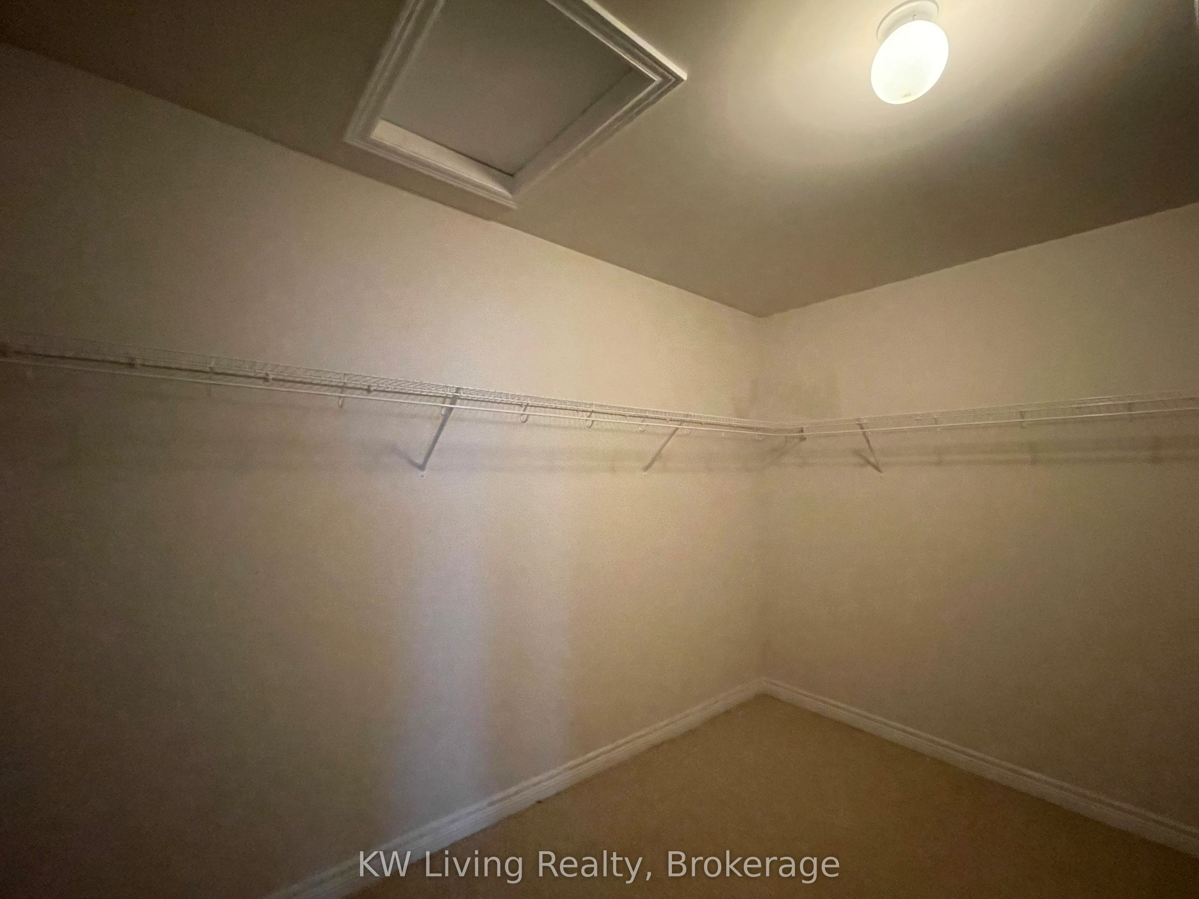 8 Lakelawn Road 27, Grimsby, ON L3M 0G1 photo 3
