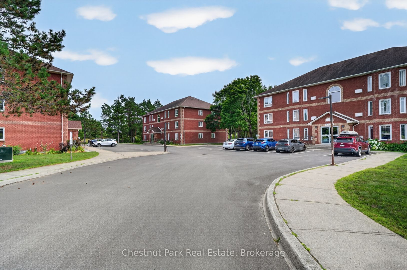 661 Cedar Lane 202C, Bracebridge, ON P1L 1N9 photo 2