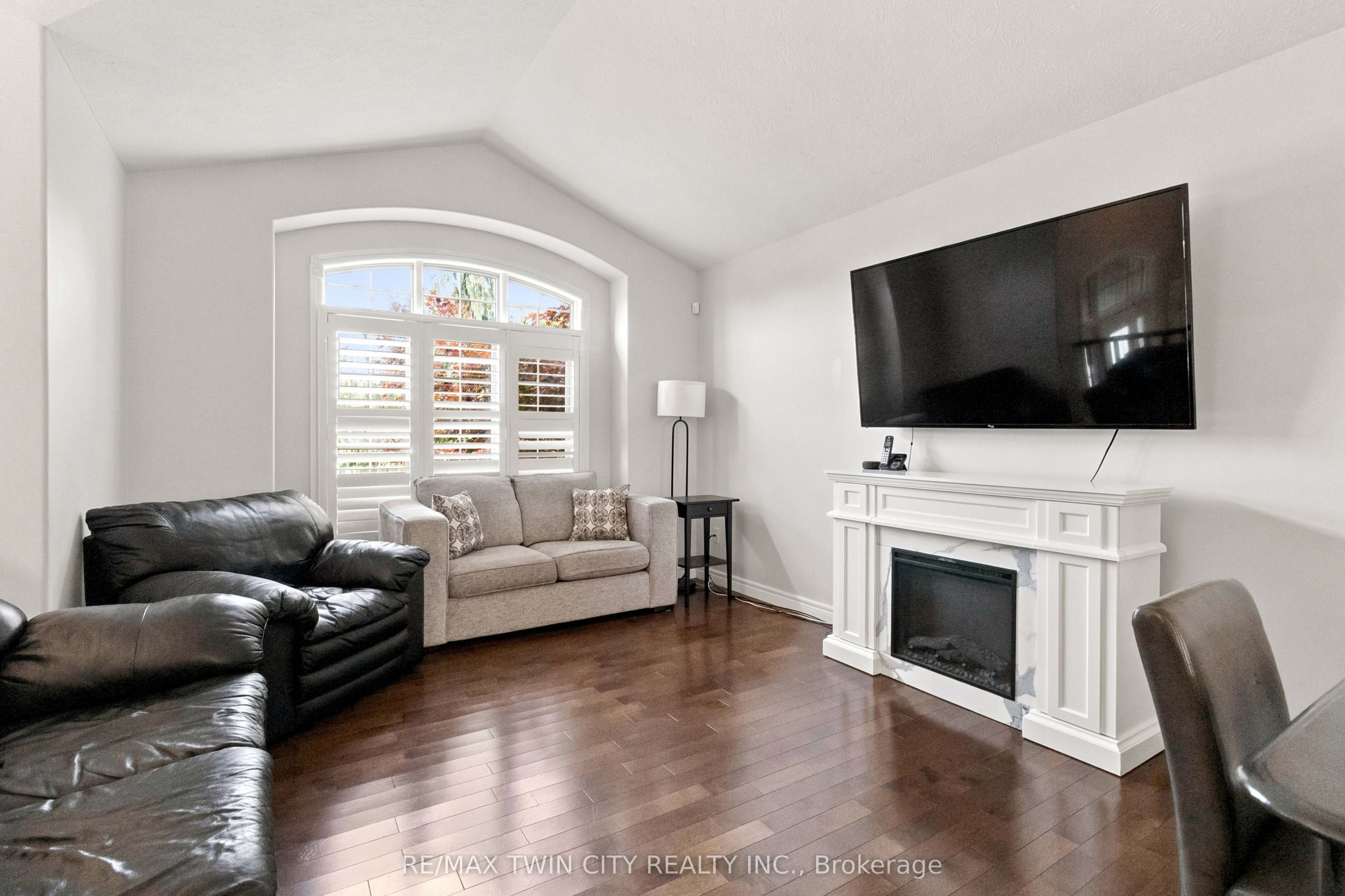 33 Stratford Terrace, Brantford, ON N3T 6P6 photo 4