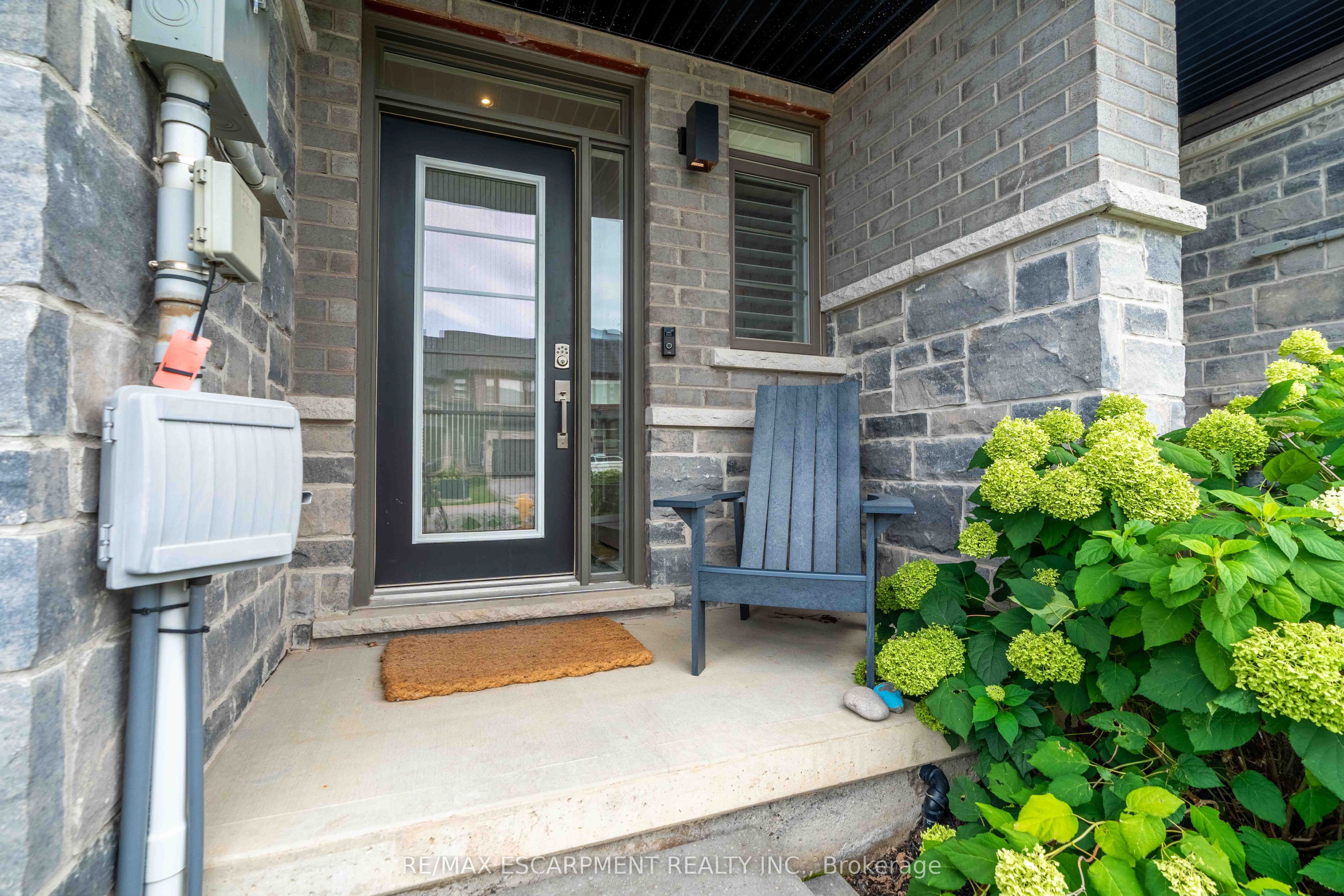 4005 Crown Street, Lincoln, ON L3J 0S8 photo 2