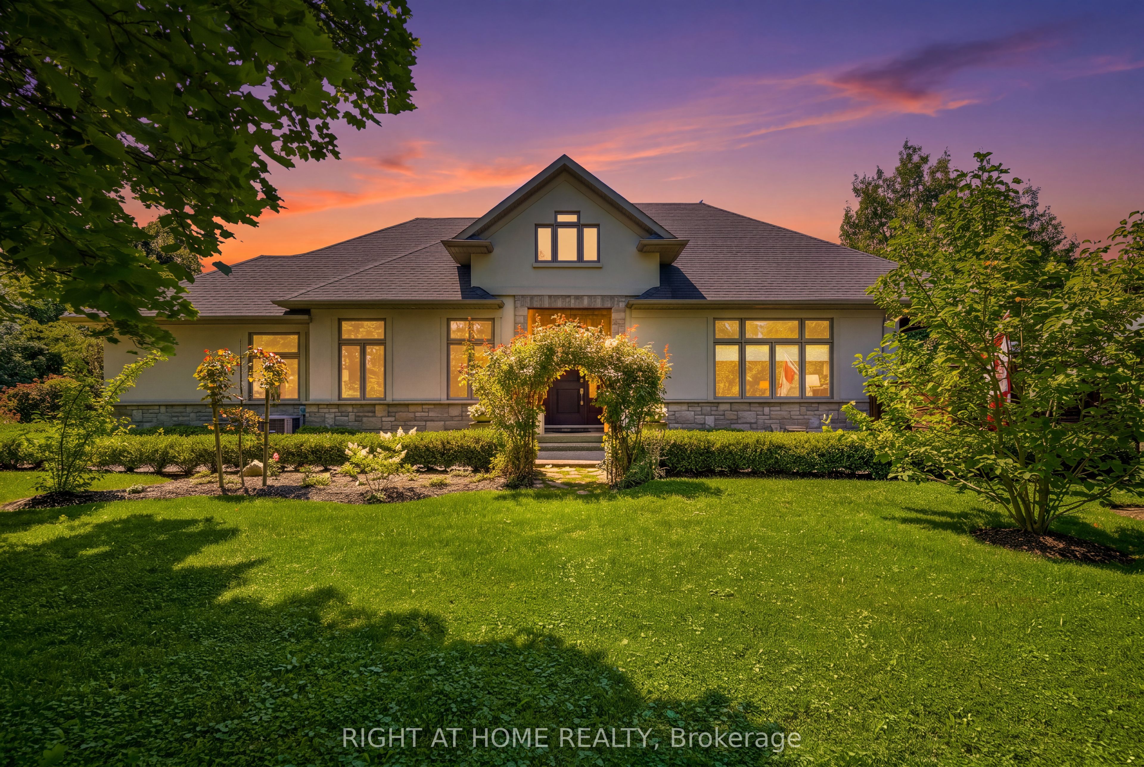 411 Nassau Street, Niagara-on-the-Lake, ON L0S 1J0 photo 3