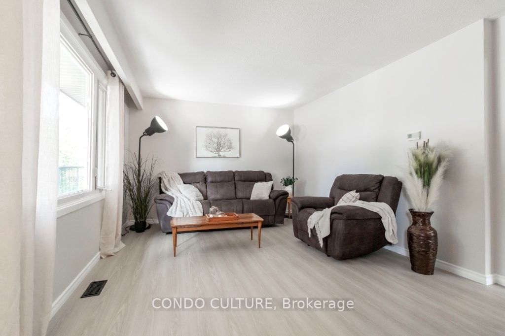 140 Arrowhead Crescent, Kitchener, ON N2P 1B9 photo 3