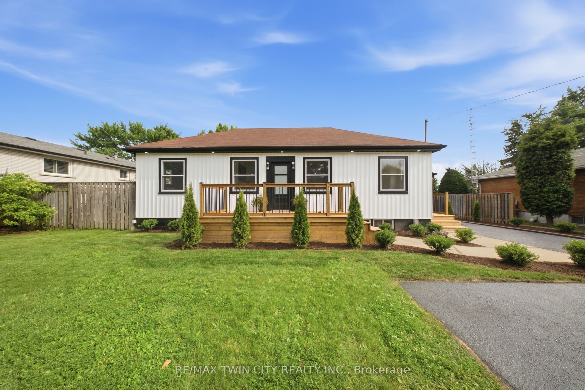 92 Fairview Drive, Brantford, ON N3R 2W9 photo 3