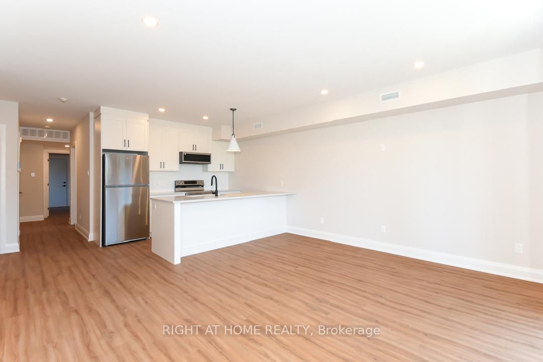 35 Monk Street 8, Glebe - Ottawa East and Area, ON K1S 3Y7 photo 3