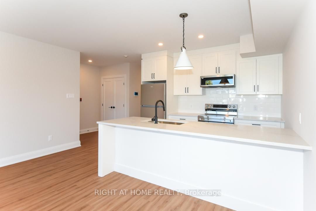 35 Monk Street 8, Glebe - Ottawa East and Area, ON K1S 3Y7 photo 4