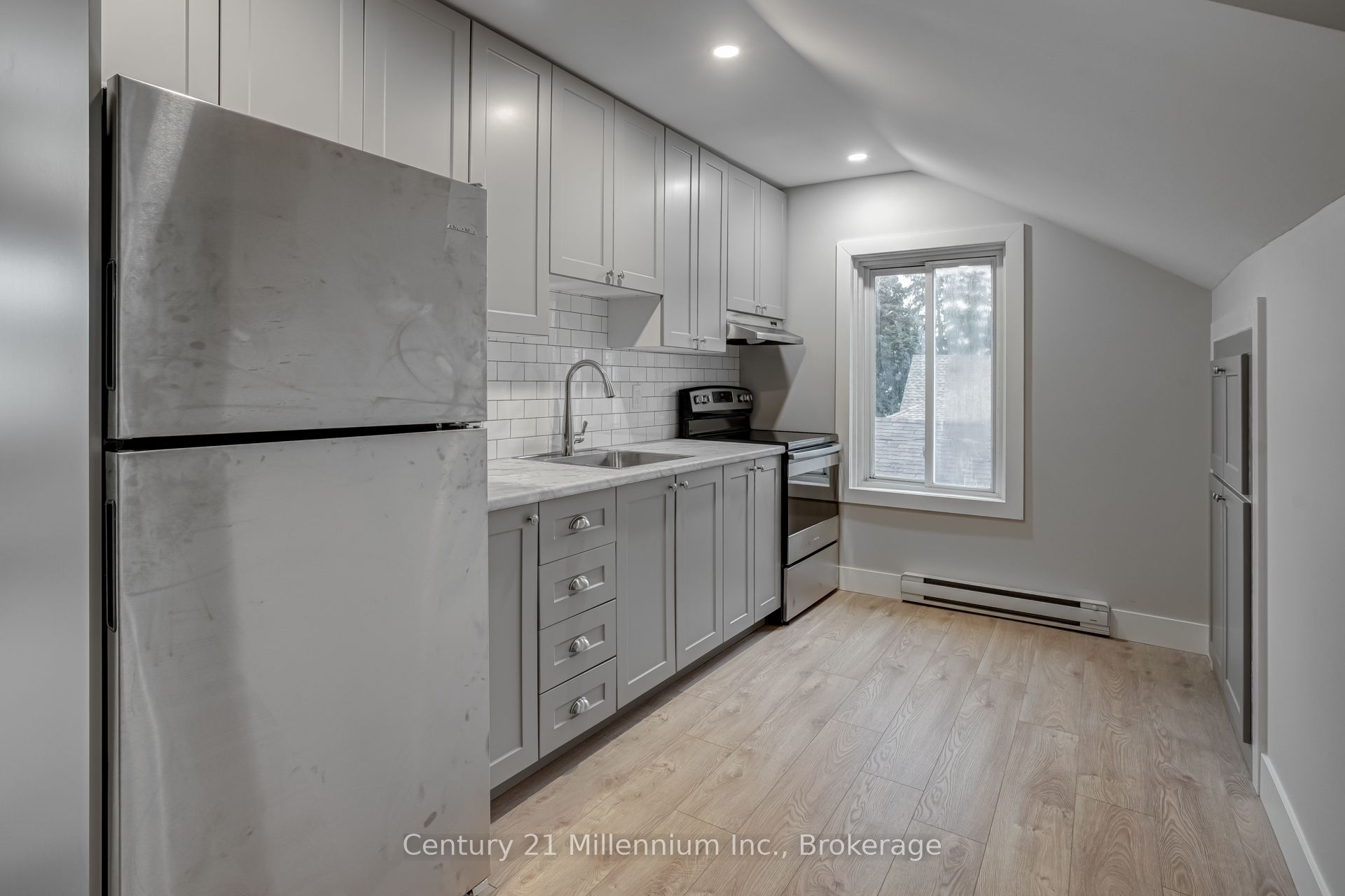 276 Edward Street, North Huron, ON N0G 2W0 photo 4