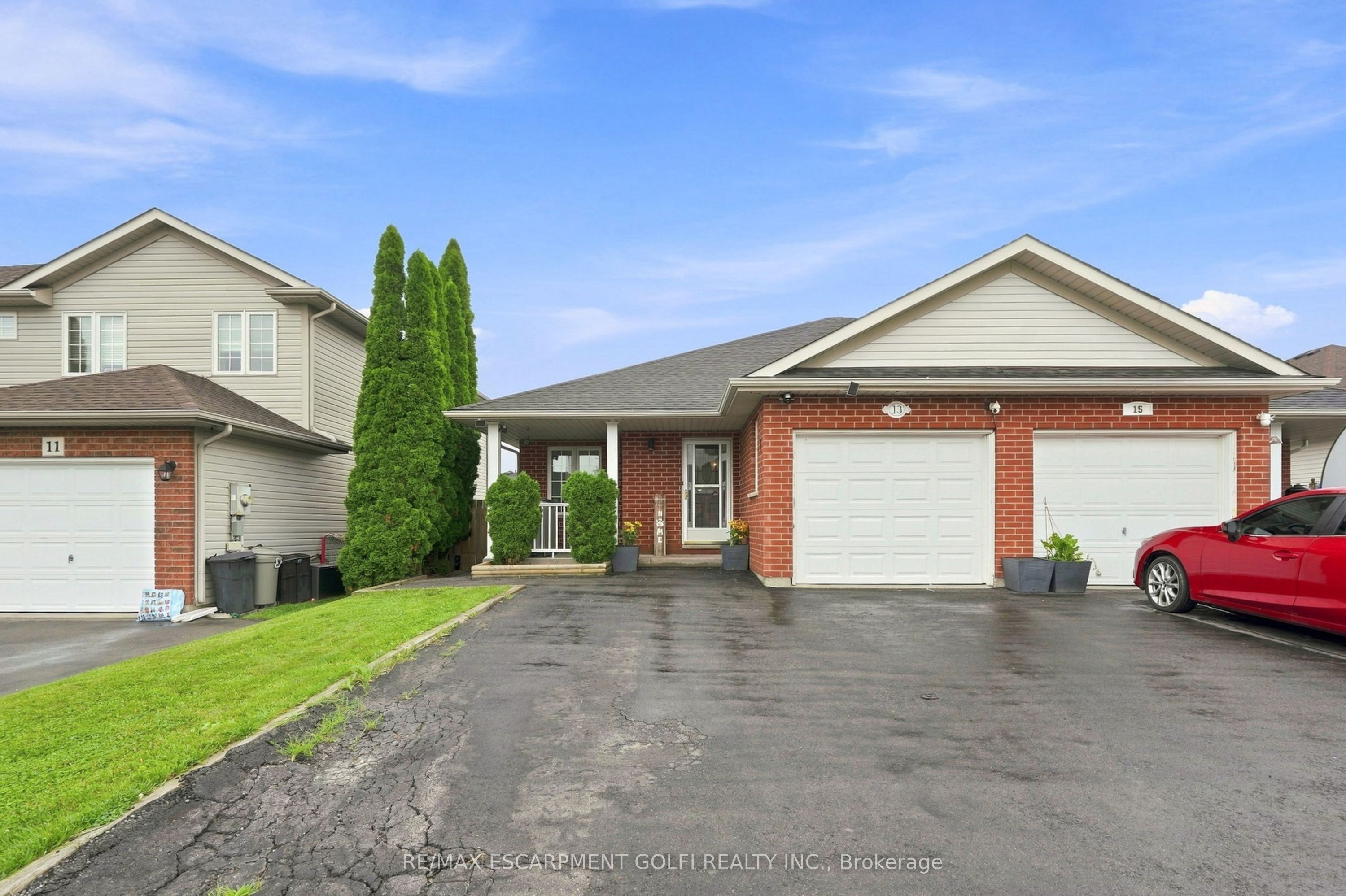 13 Golden Acres Drive, West Lincoln, ON L0R 2A0