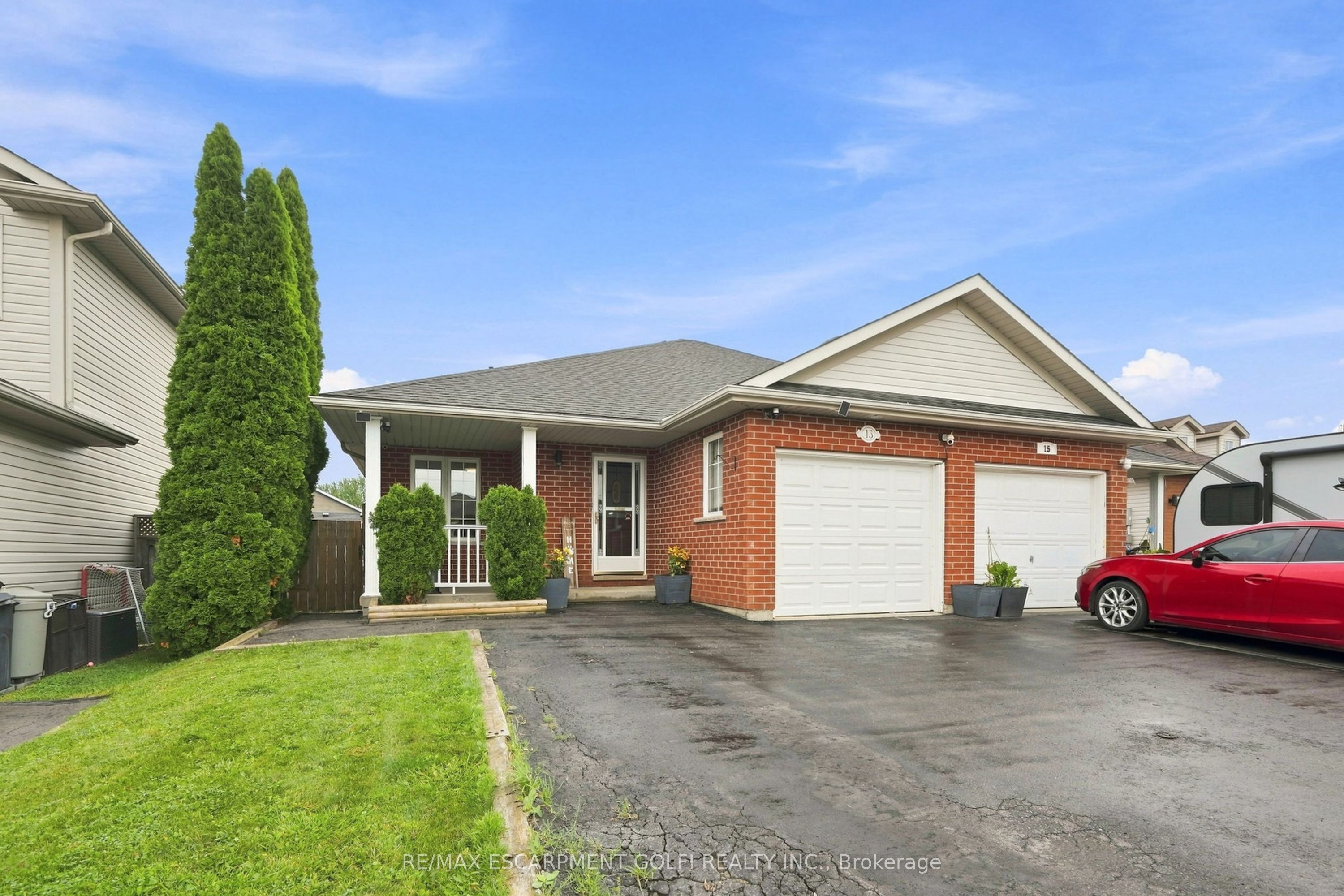 13 Golden Acres Drive, West Lincoln, ON L0R 2A0 photo 3