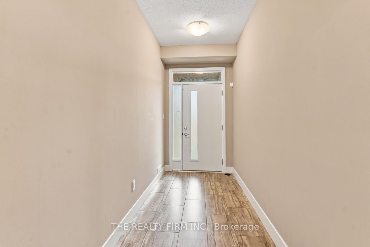 2140 Meadowgate Boulevard, London South, ON N6M 0H5 photo 4