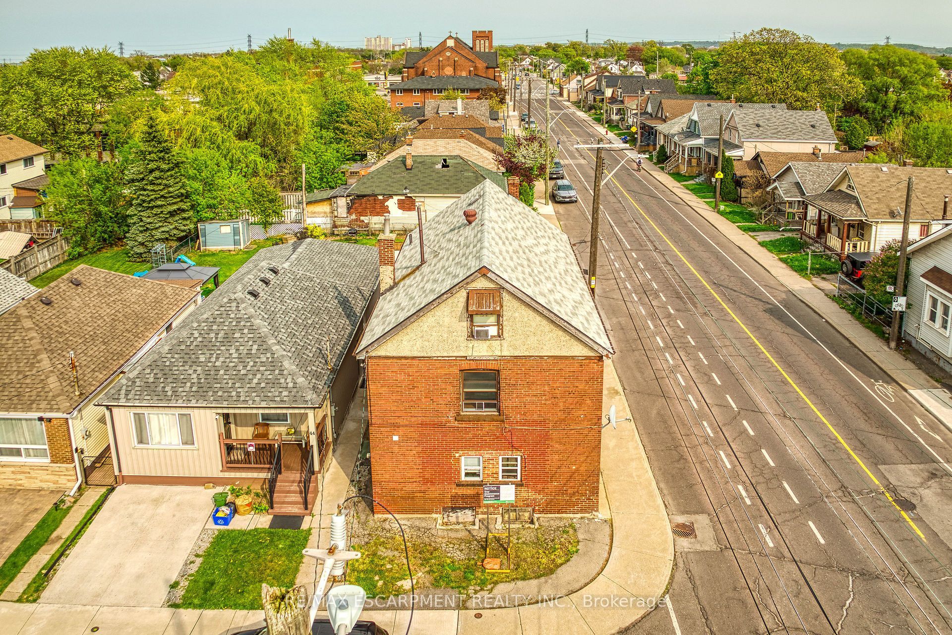 1367 Cannon Street E, Hamilton, ON L8H 1W2 photo 4