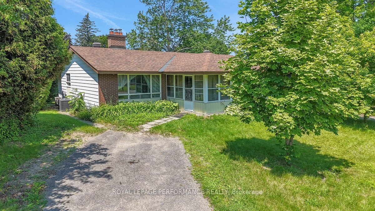 2707 Ulster Crescent, Billings Bridge - Riverside Park and Area, ON K1V 8J5 photo 3