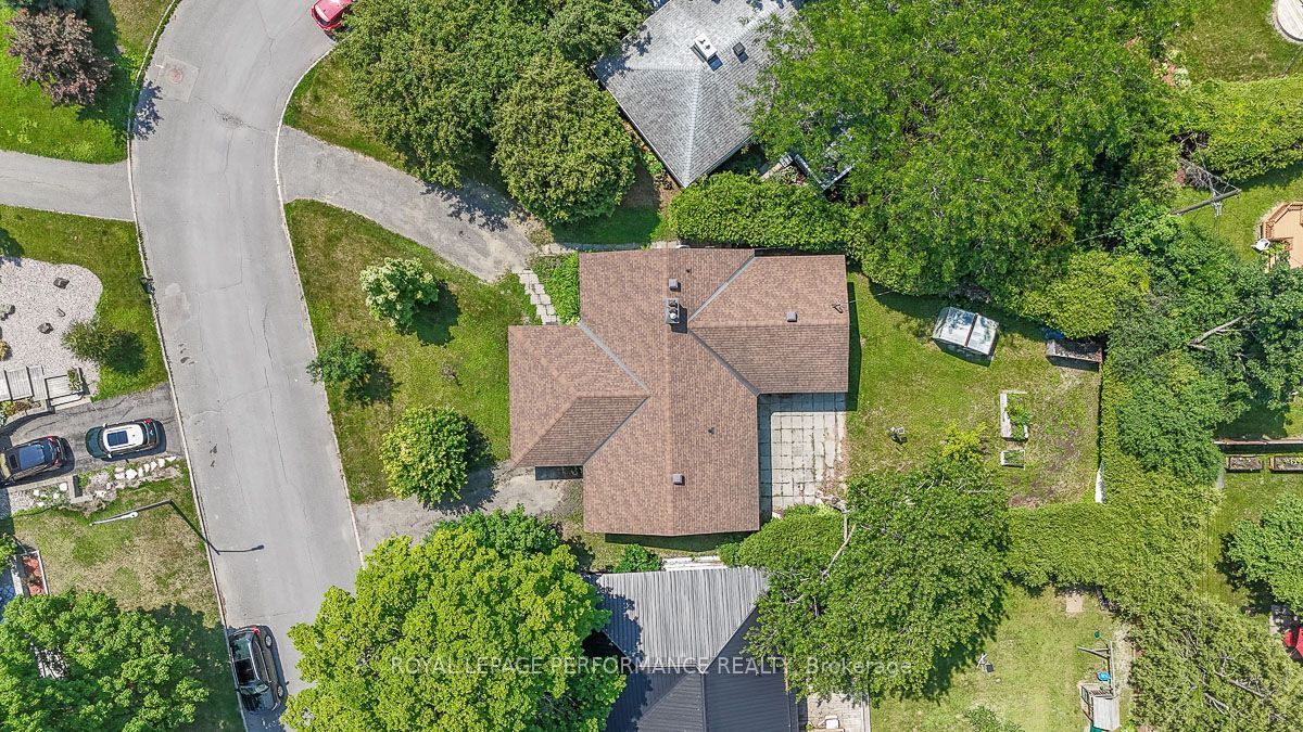 2707 Ulster Crescent, Billings Bridge - Riverside Park and Area, ON K1V 8J5 photo 5