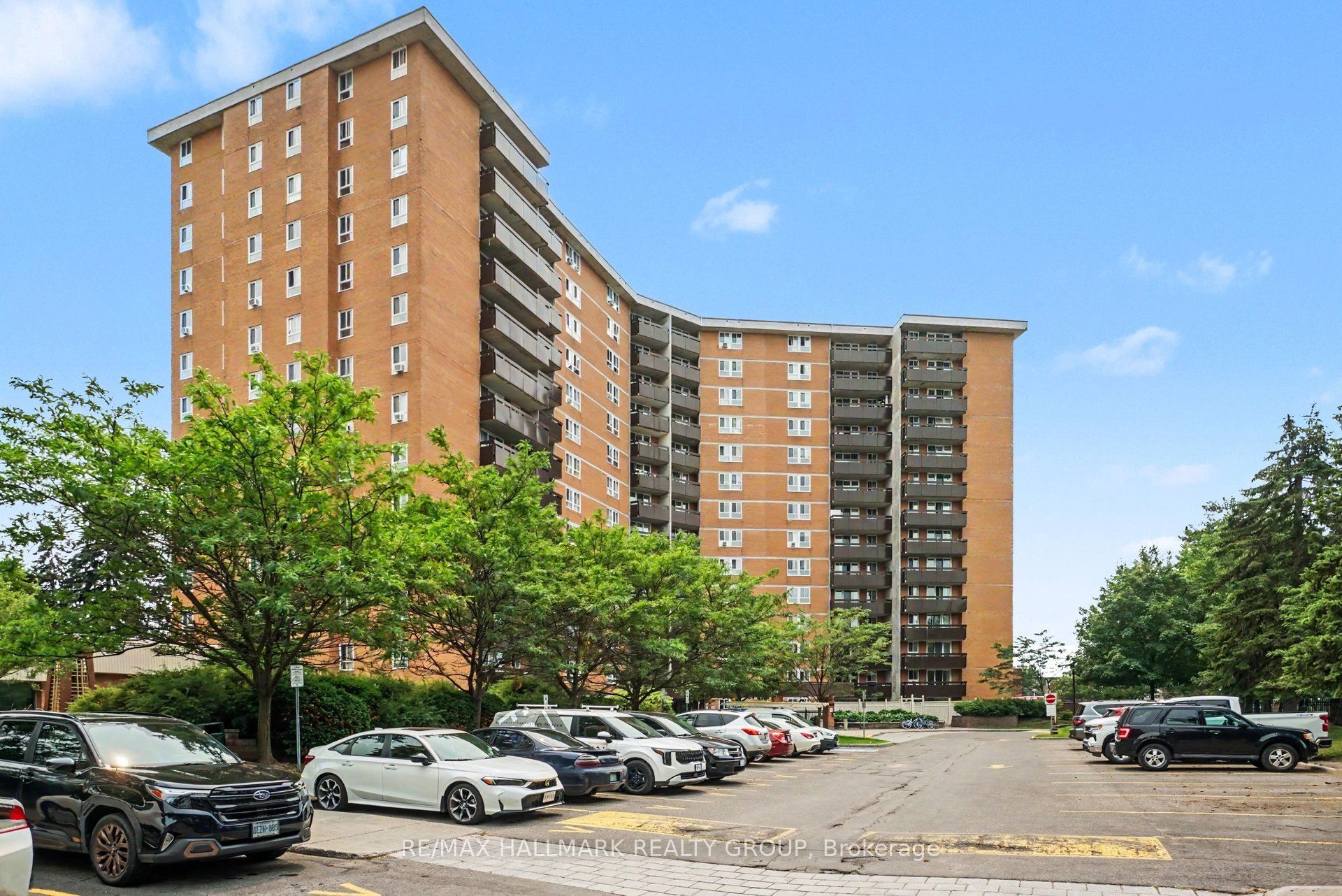 2000 Jasmine Crescent 1417, Beacon Hill North - South and Area, ON K1J 8K4 photo 4