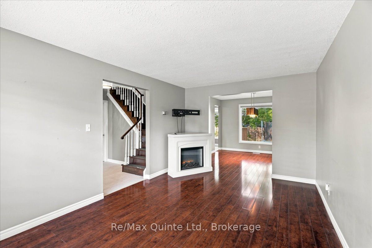 12 Brimley Court, Belleville, ON K8N 5L5 photo 4