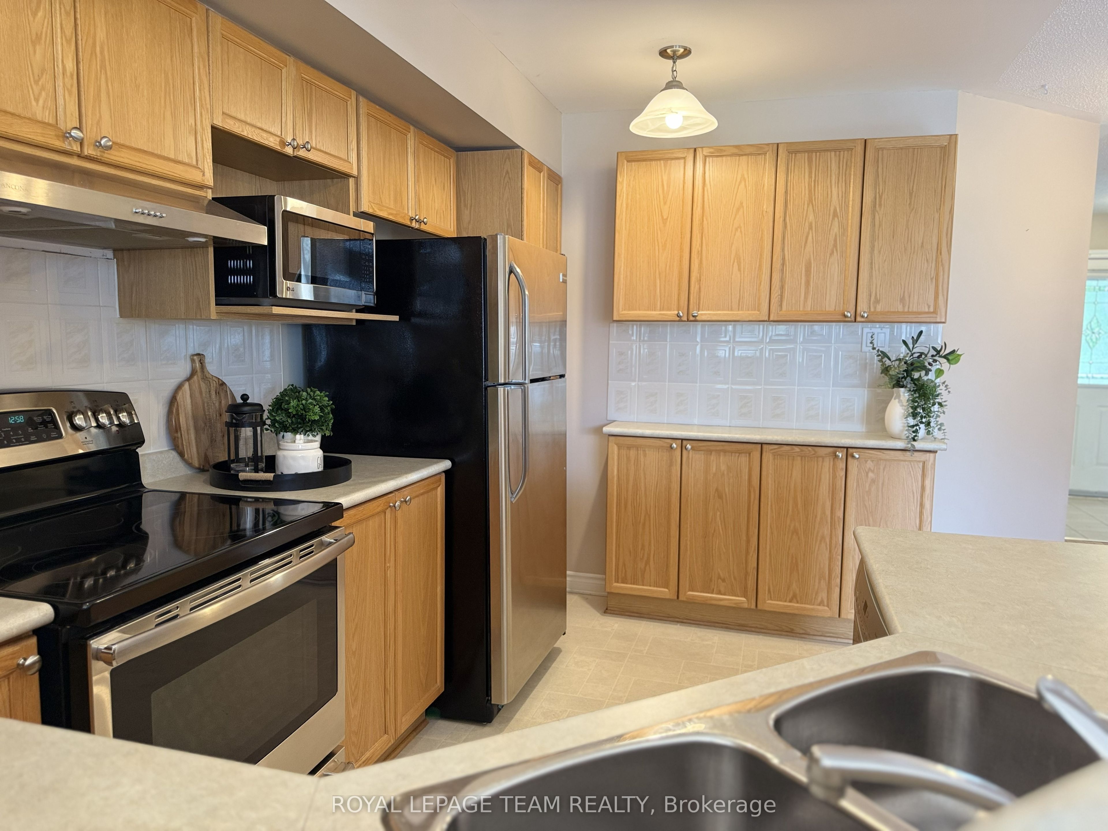 5535 Doctor Leach Drive, Manotick - Kars - Rideau Twp and Area, ON K4M 1L6 photo 4