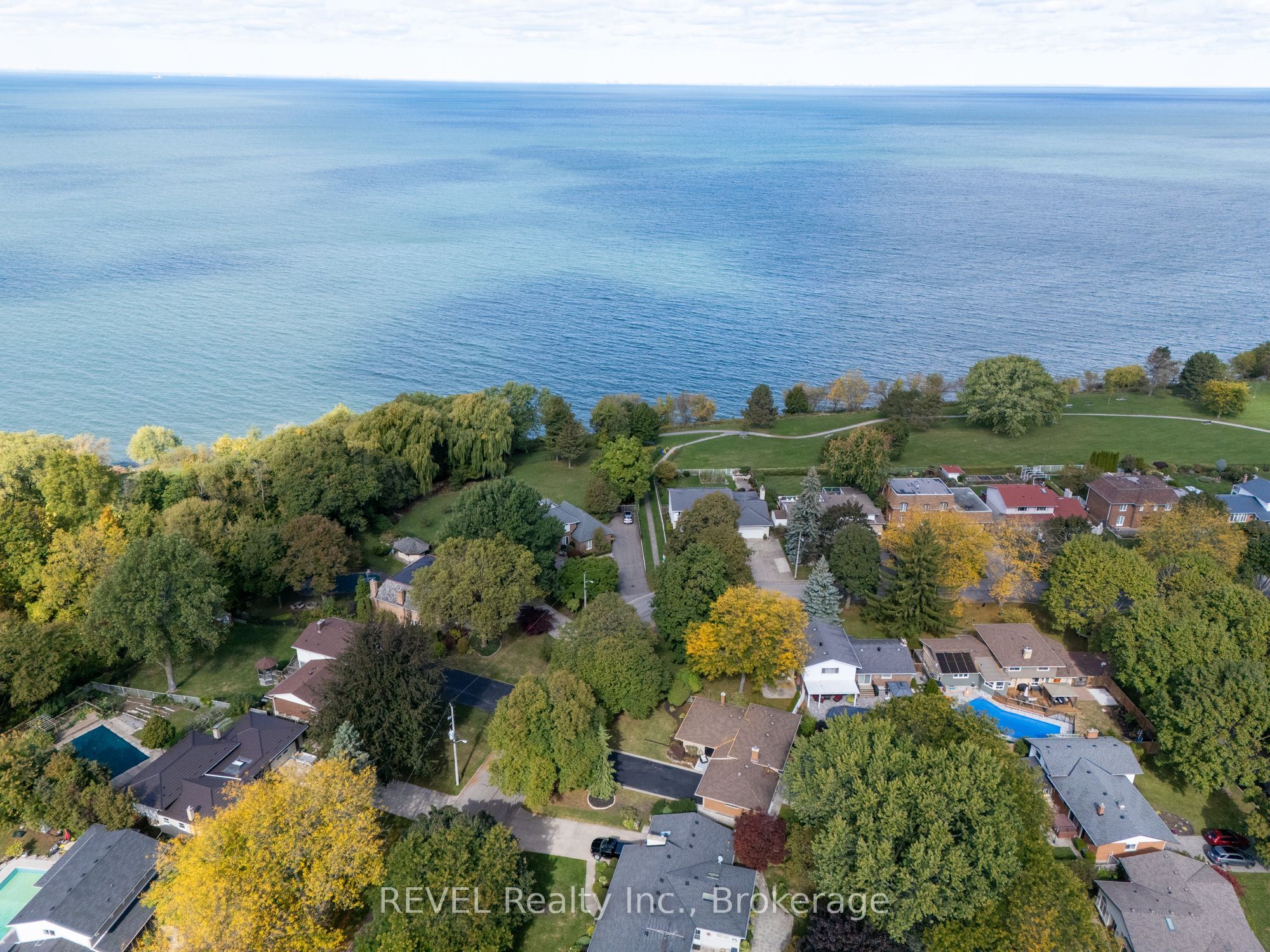 34 Royal York Road, St. Catharines, ON L2N 2N6 photo 2