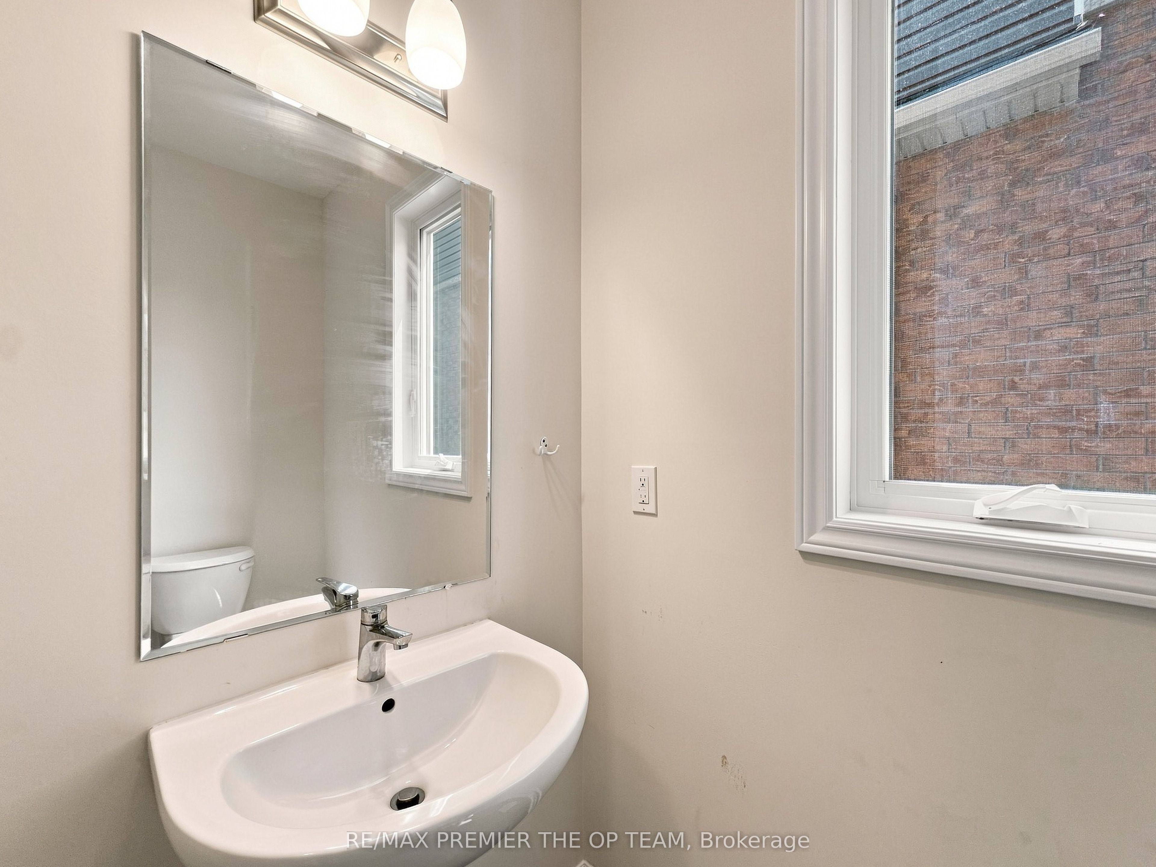 116 Molozzi Street, Erin, ON N0B 1T0 photo 5