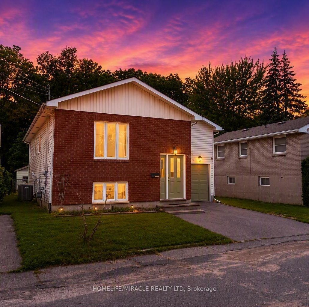 40 St Charles Street, Belleville, ON K8P 2V8