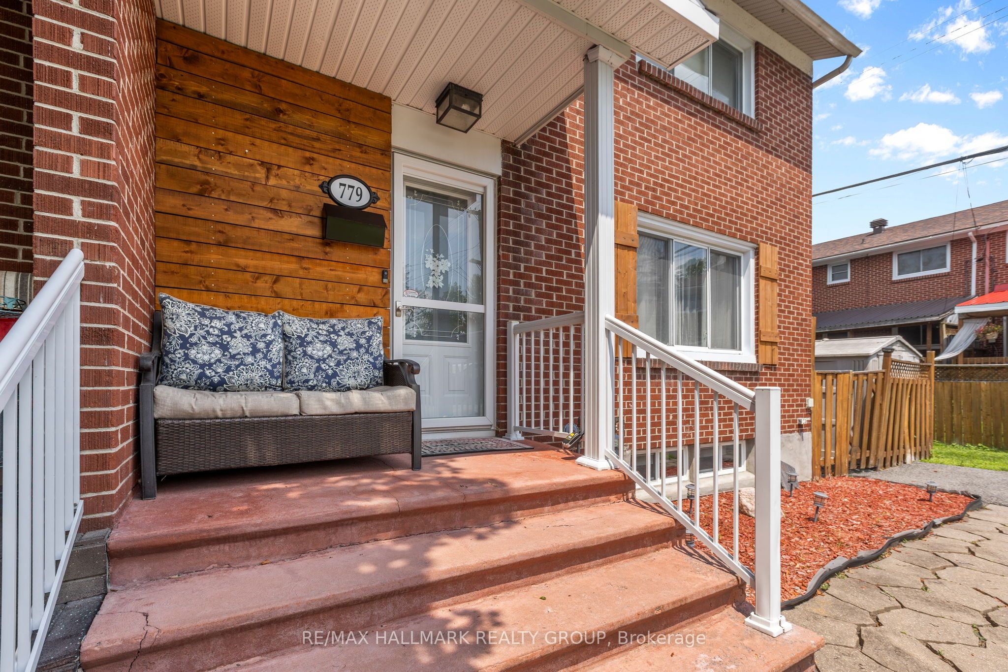 779 Borthwick Avenue, Overbrook - Castleheights and Area, ON K1K 2M5 photo 3