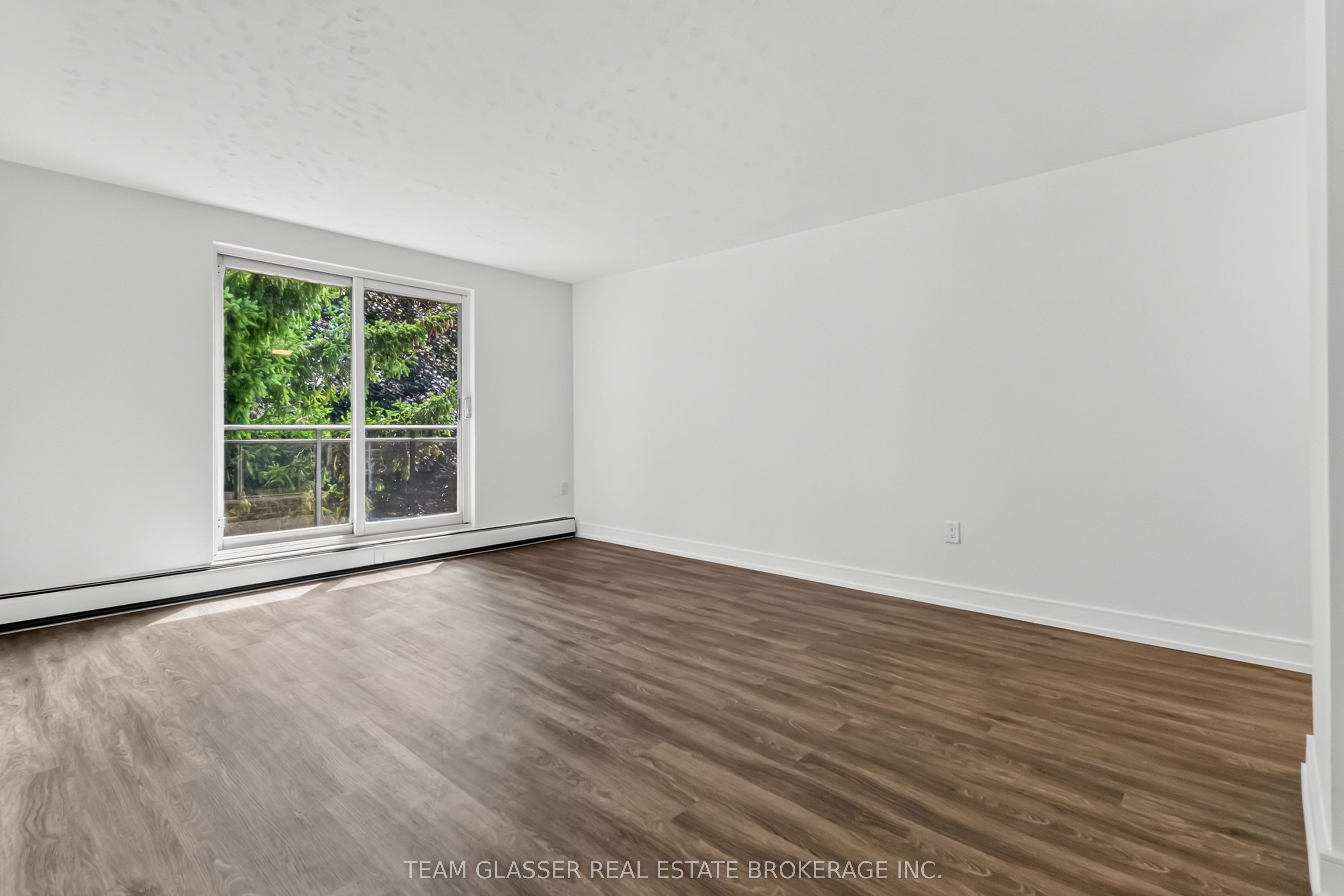 735 Wonderland Road S 212, London South, ON N6K 1M1 photo 4