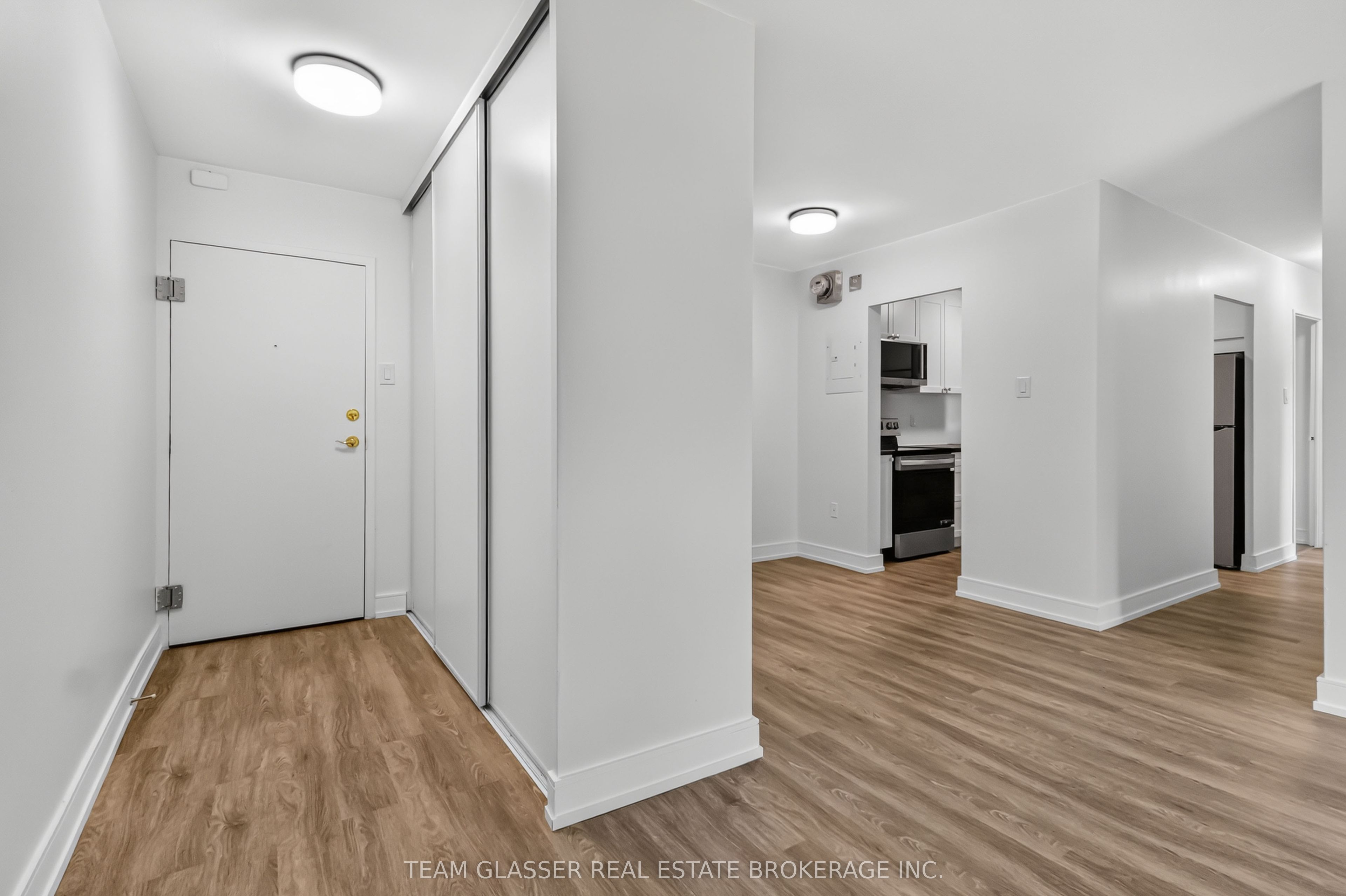 735 Wonderland Road S 302, London South, ON N6K 1M1 photo 3