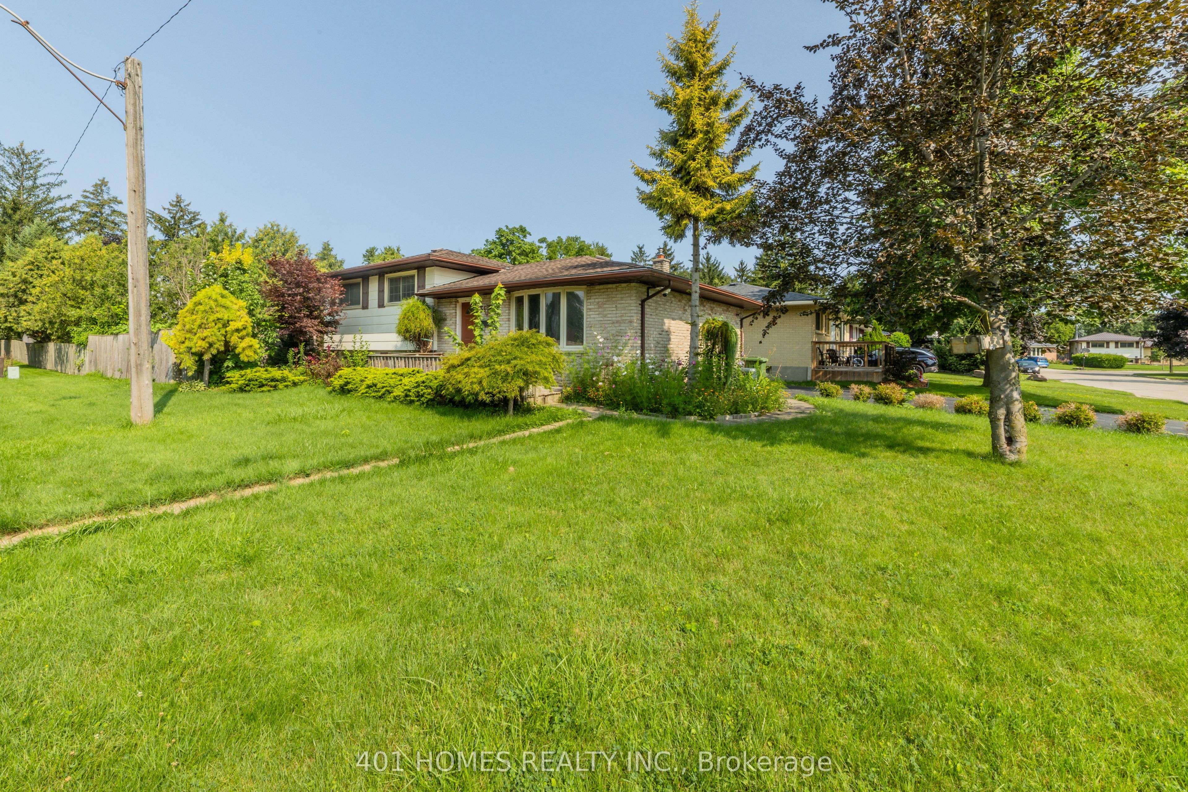 39 Patricia Street, St. Thomas, ON N5P 3Z9 photo 2
