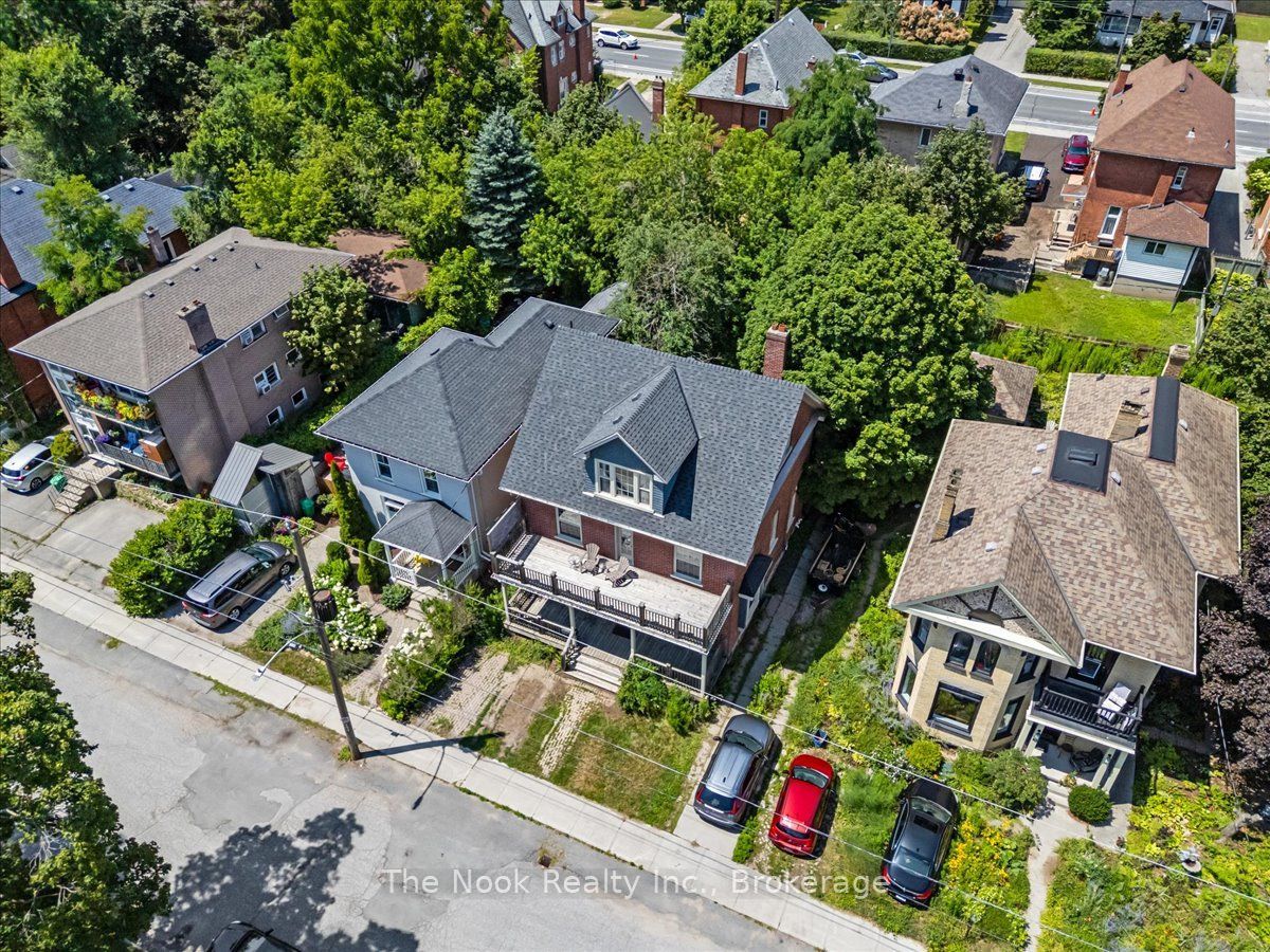 21 Dennistoun Avenue, Peterborough, ON K9H 5P8 photo 3