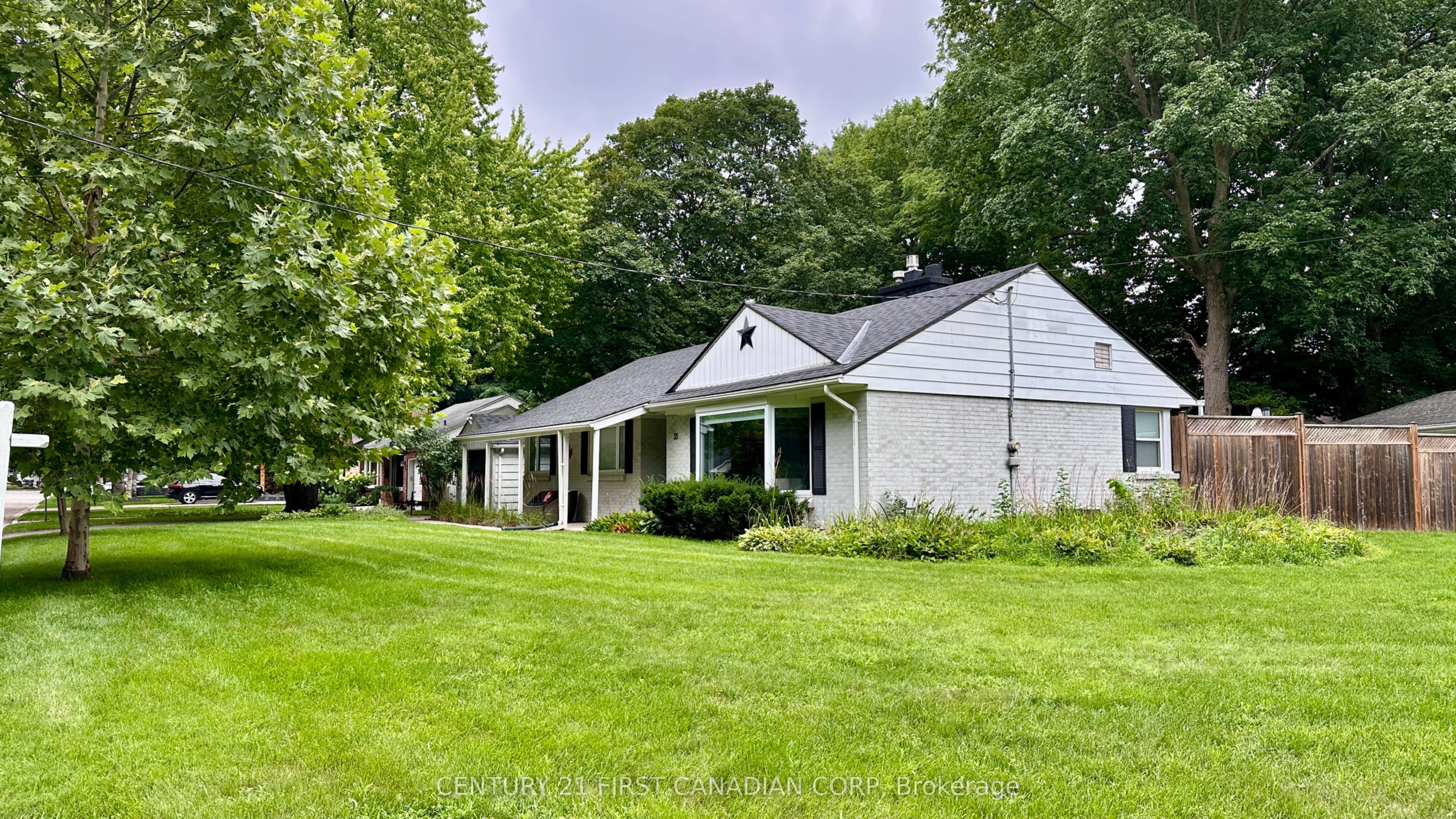 33 Braemar Crescent, London North, ON N6H 2X2 photo 2