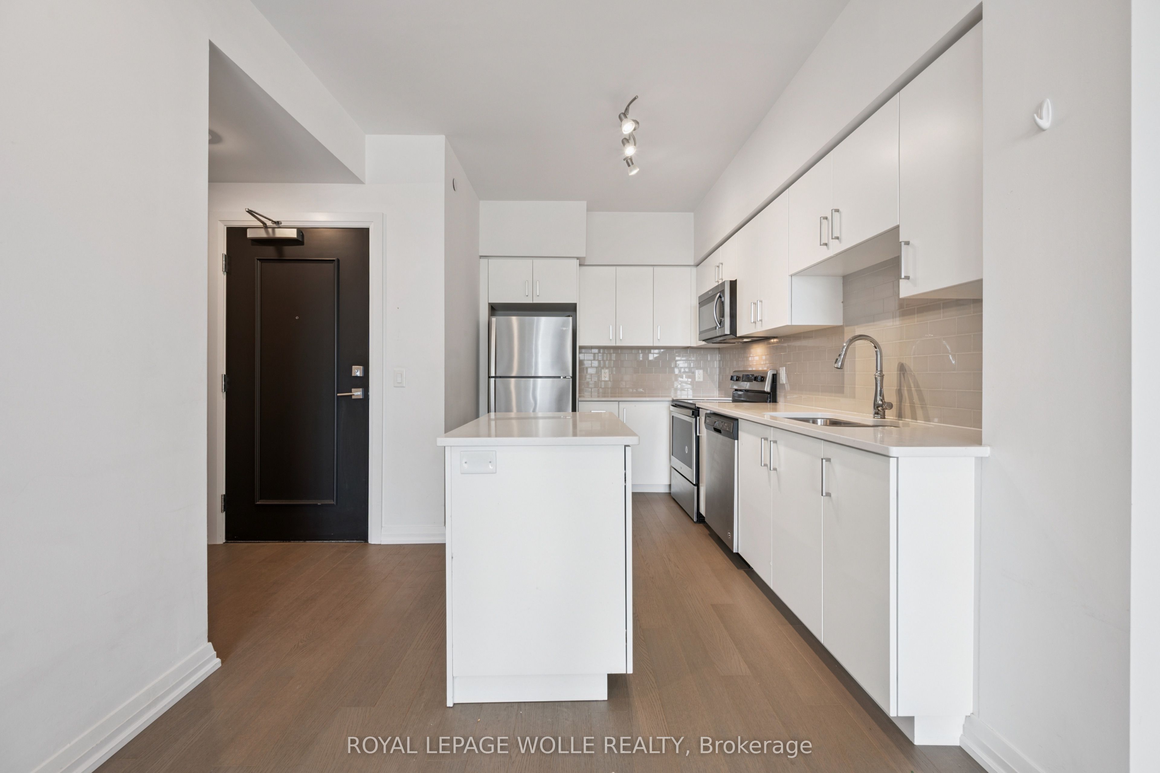 155 Caroline Street S 1807, Waterloo, ON N2L 0J8 photo 5